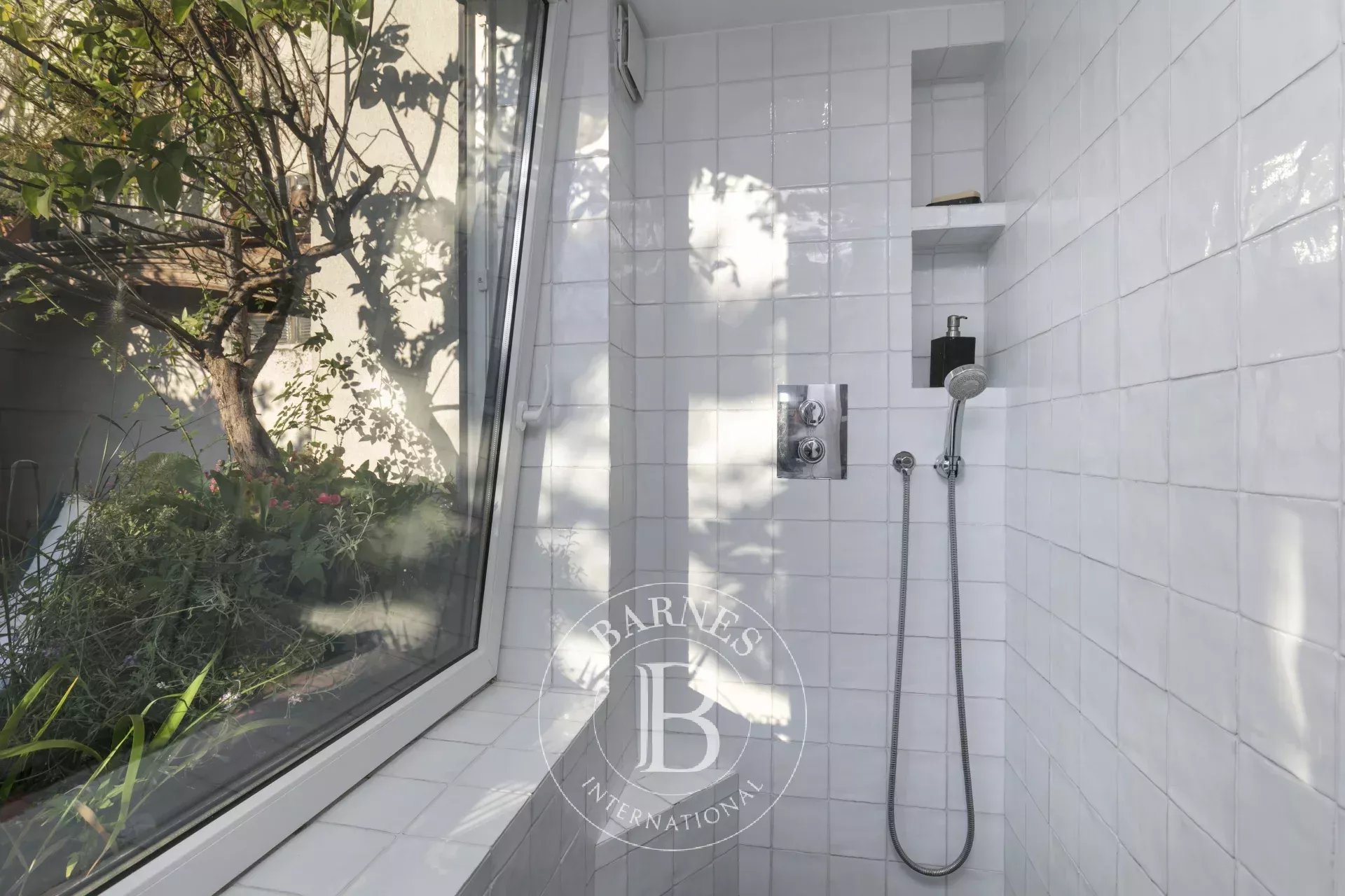 Daire Paris 18ème - picture 13