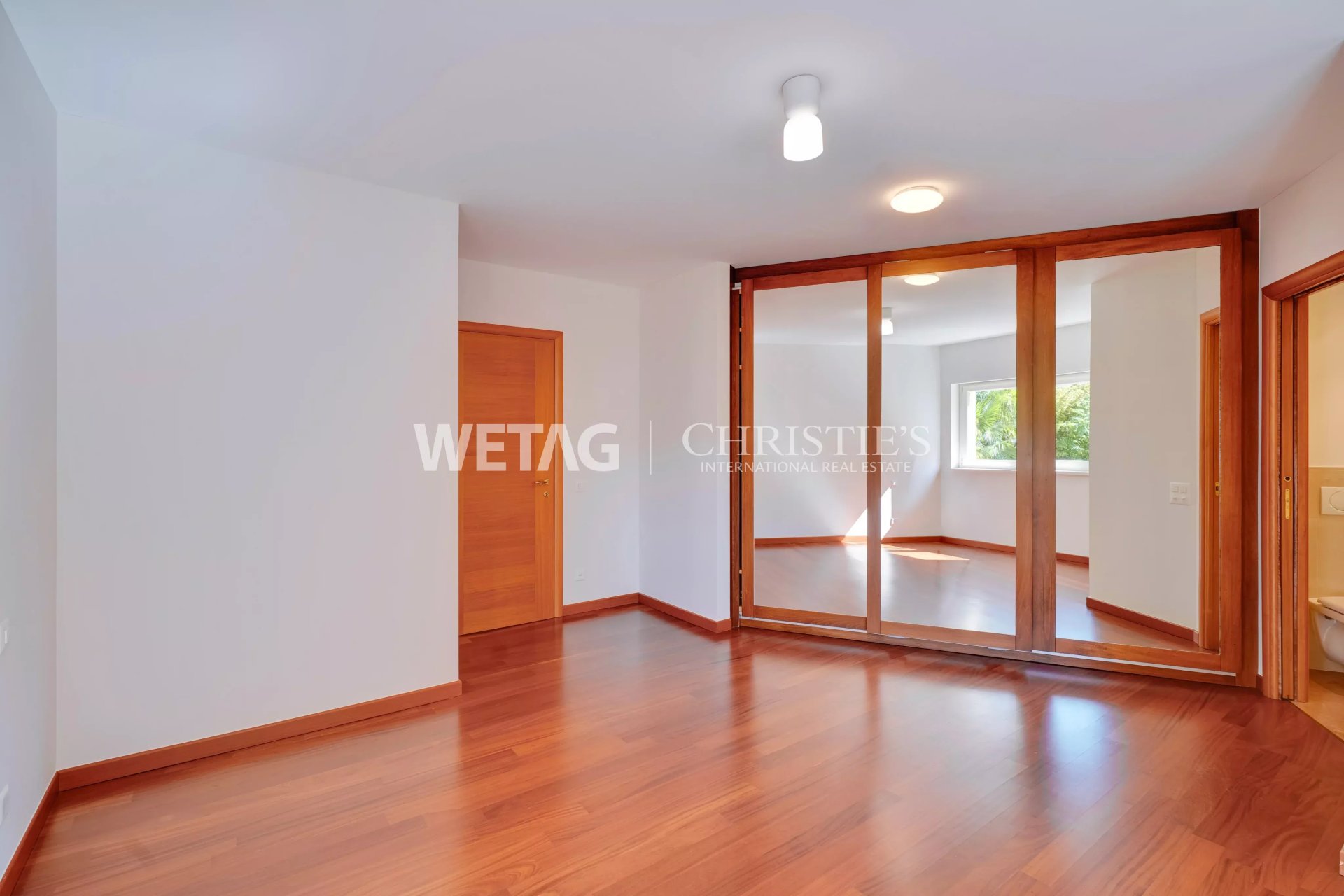 5 Bedroom Apartment/Flat's Image 7