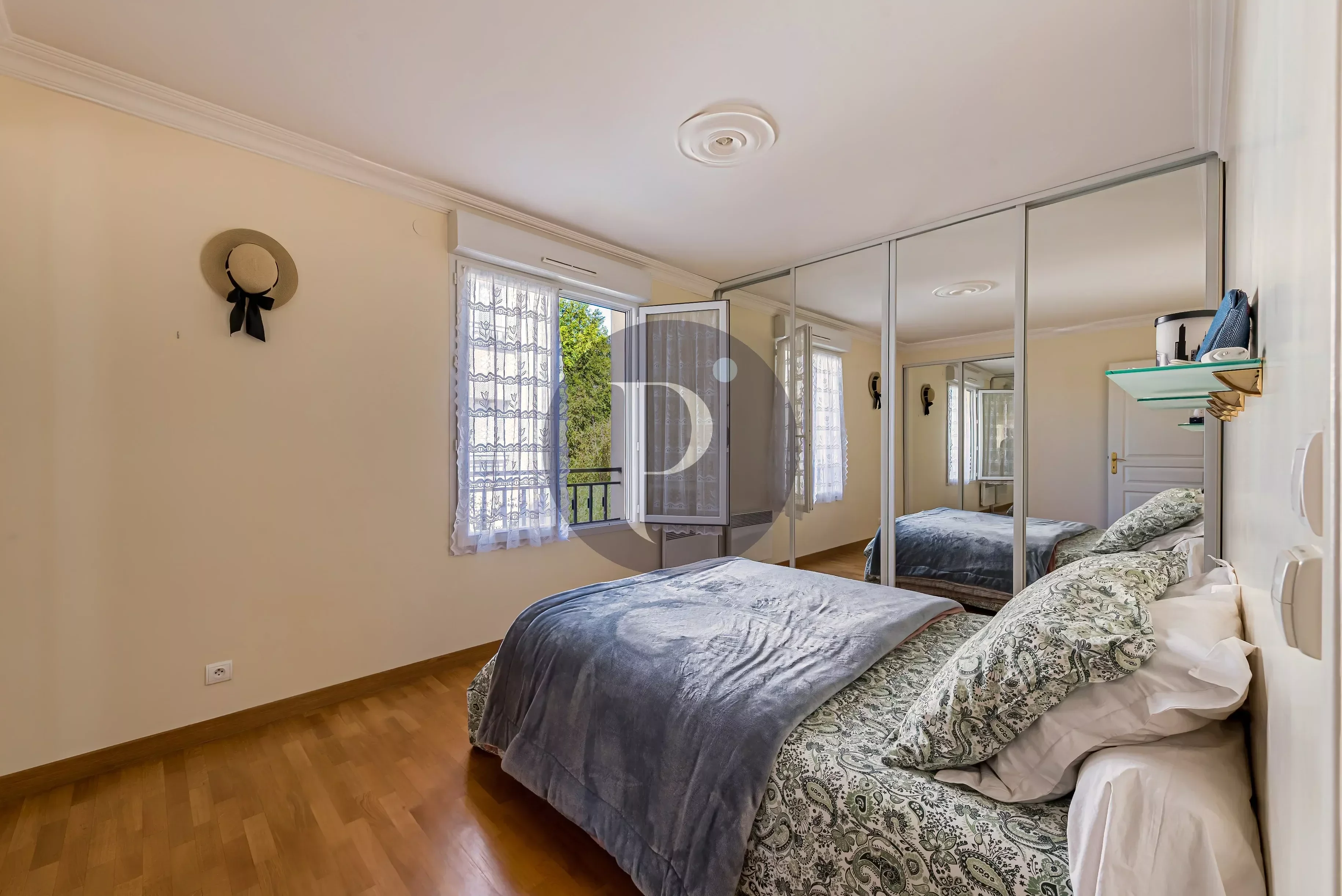 vente-appartement-4-pieces-lhay-les-roses-86936044