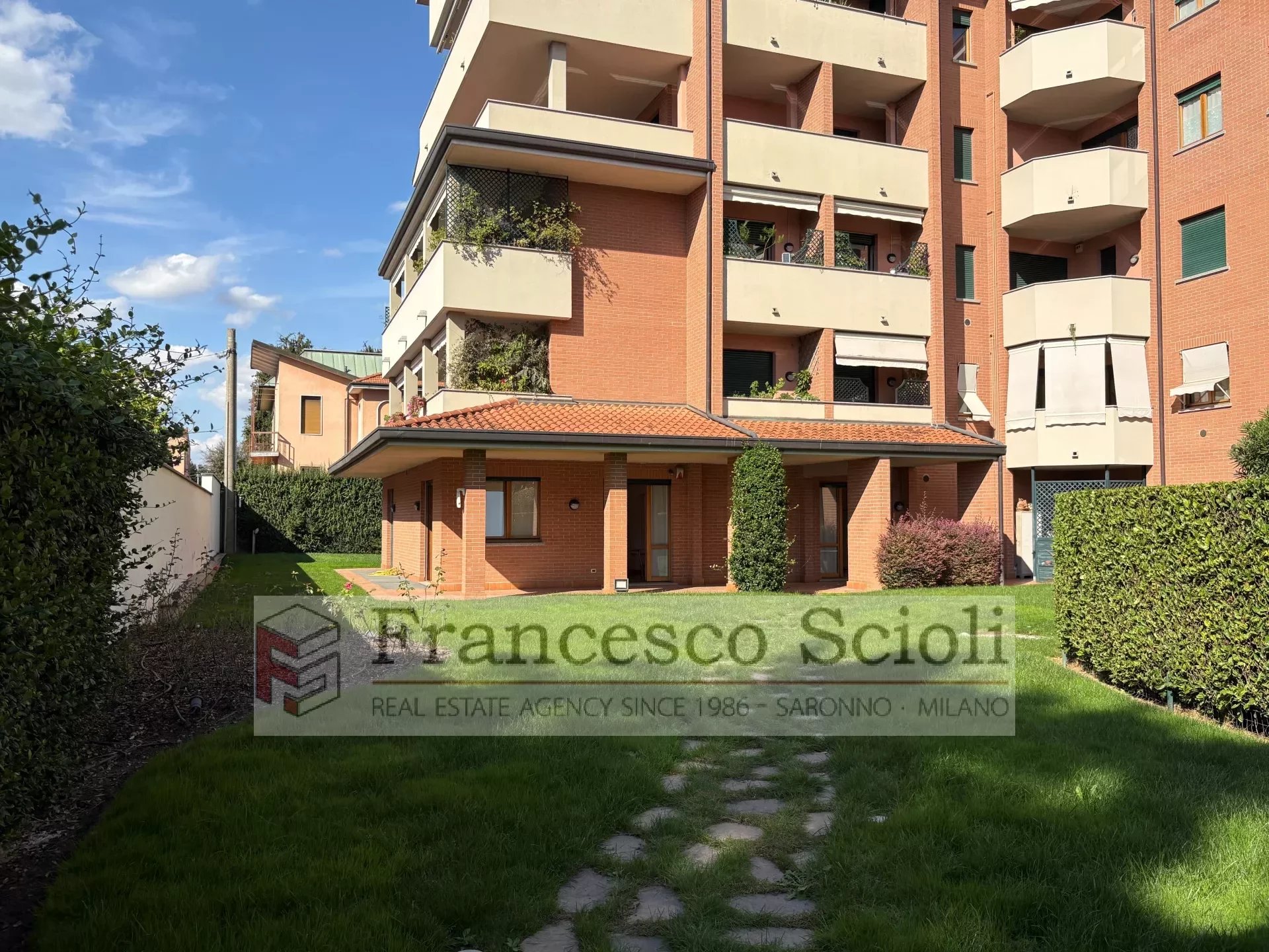 Vendita Appartamento Saronno