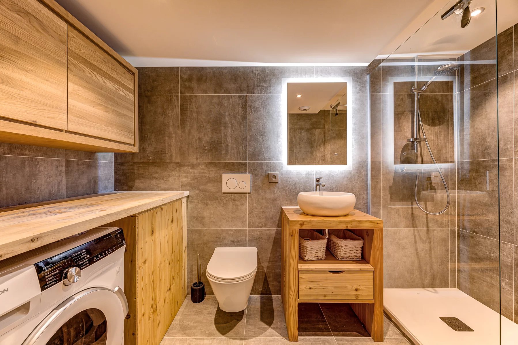 Photo of ARGENTIERE - Recently built, modern 4-bed demi-chalet