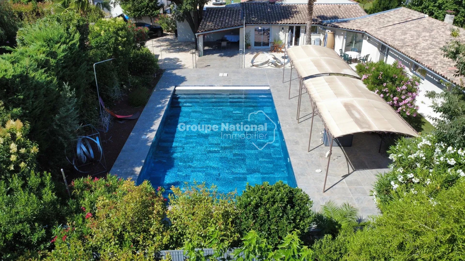 Agence immobilière de 