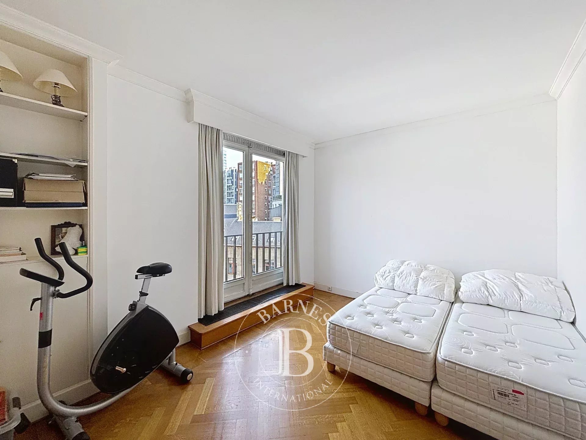 Ixelles - Luxurious apartment - 4 bedrooms - terrace - swimming pool