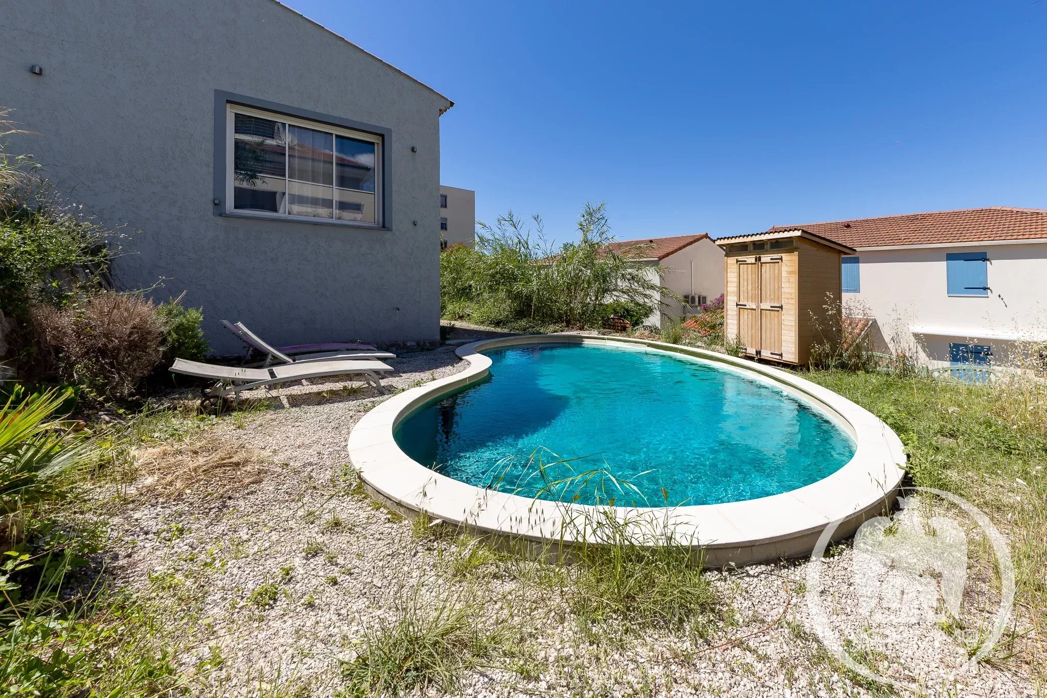 Casa  - Villa  - 6 piezas  - 214.0 m² -  970.000 € - A la venta