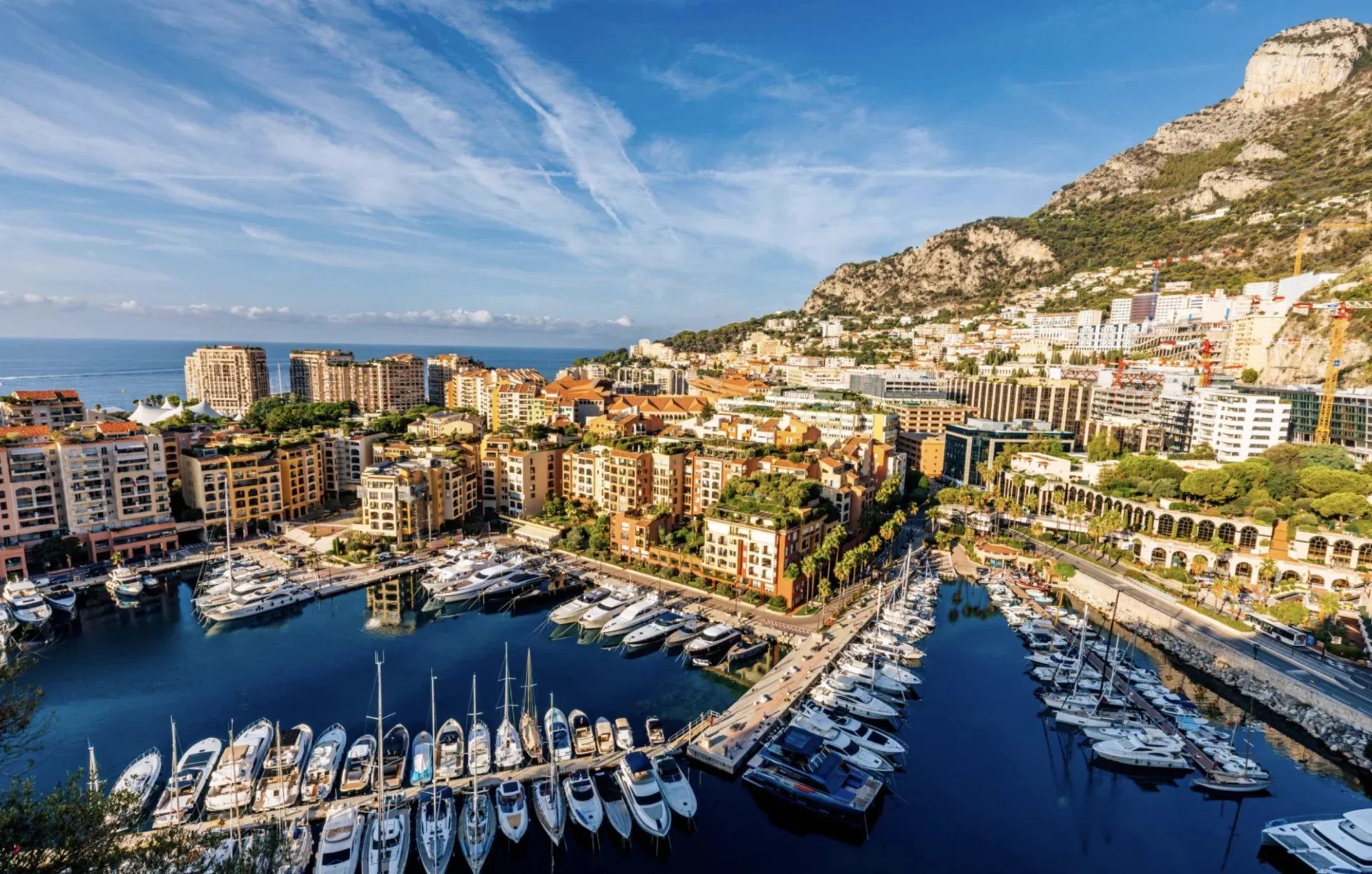 LOCATION – DUPLEX D’EXCEPTION AVEC PISCINE PRIVÉE – QUATTROCENTO – PORT DE FONTVIEILLE