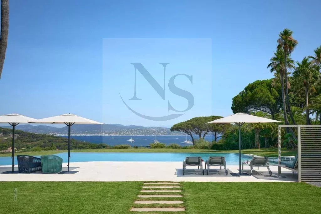 SAINT-TROPEZ / VILLA D'ARCHITECTE - VUE PANORAMIQUE - Photo 2