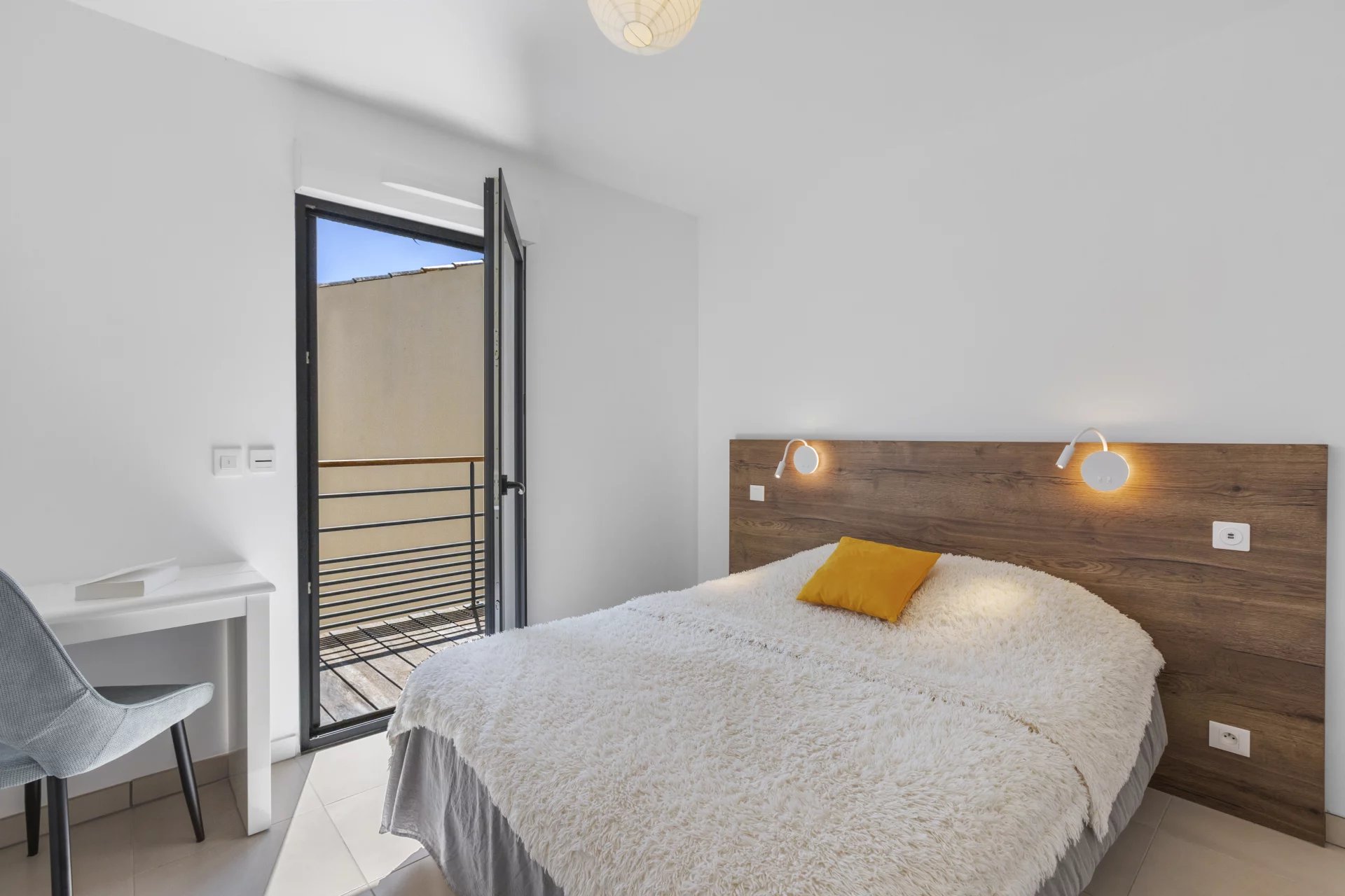 Bright penthouse with large terrace - Saint Aygulf