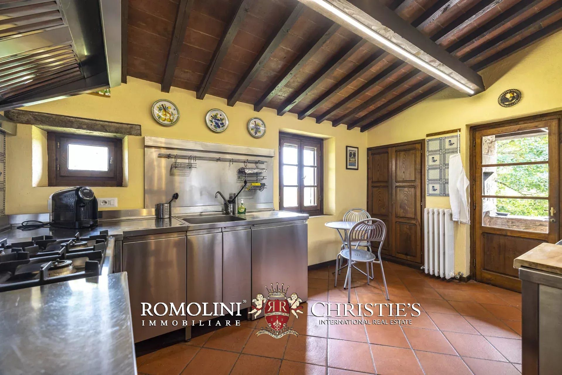 6 Bedroom Villa/Townhouse's Image 47