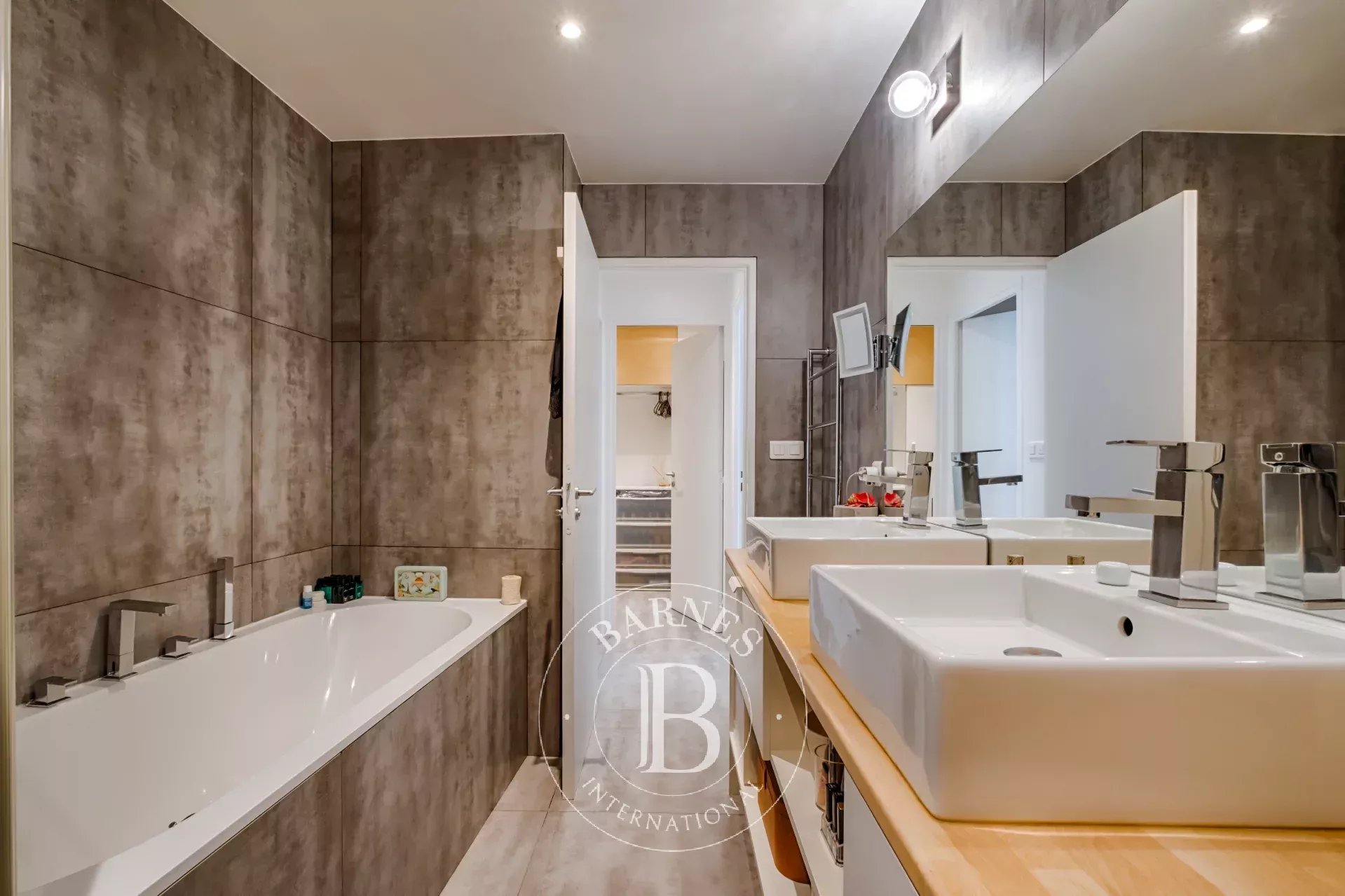 Daire Paris 2ème - picture 27