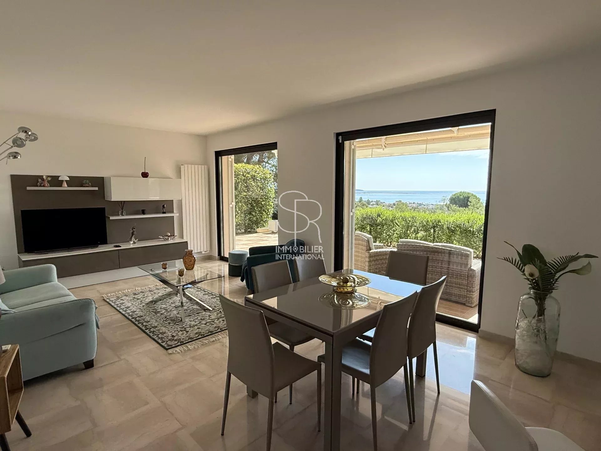 Agence immobilière de 