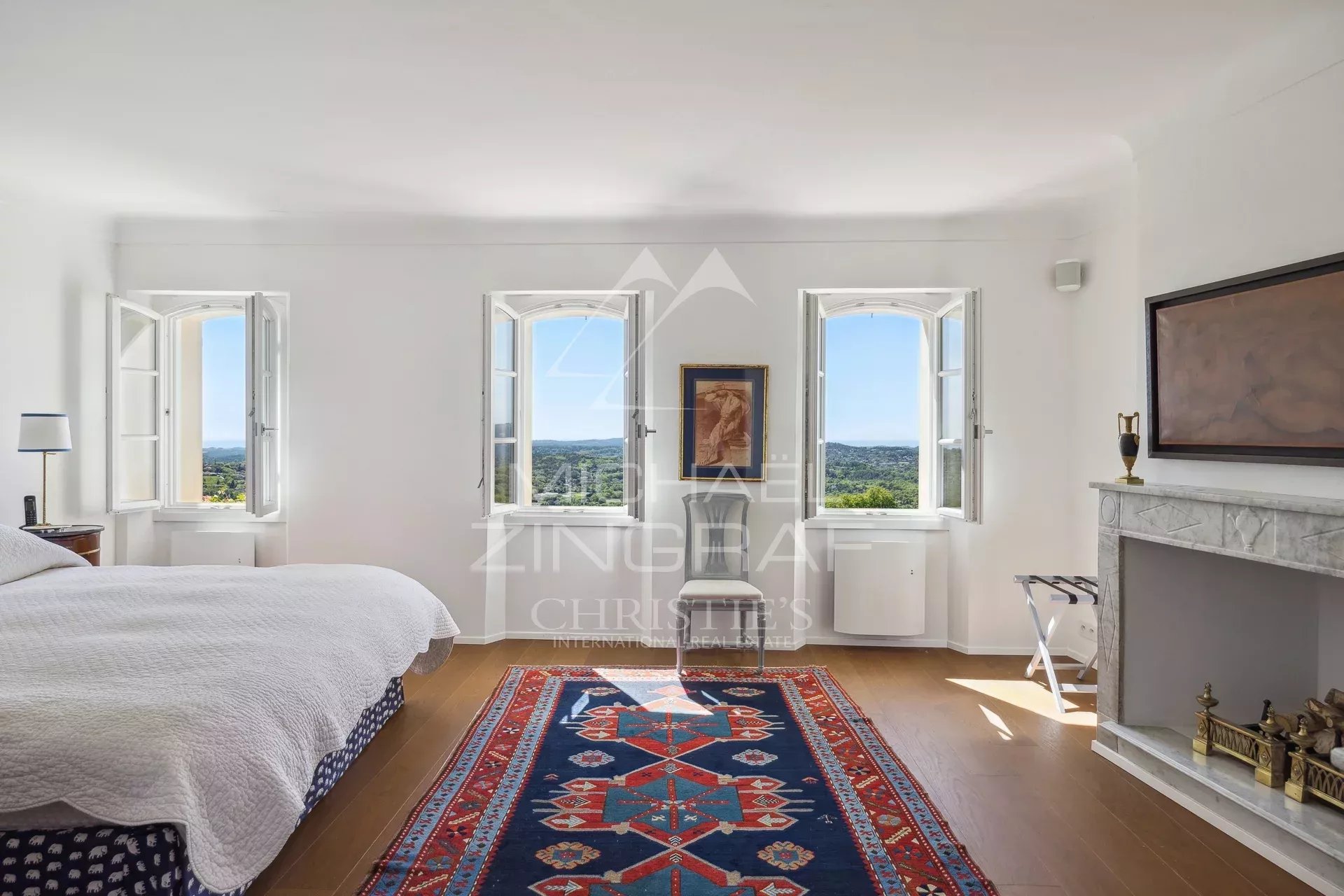 6 Bedroom Villa/Townhouse's Image 3