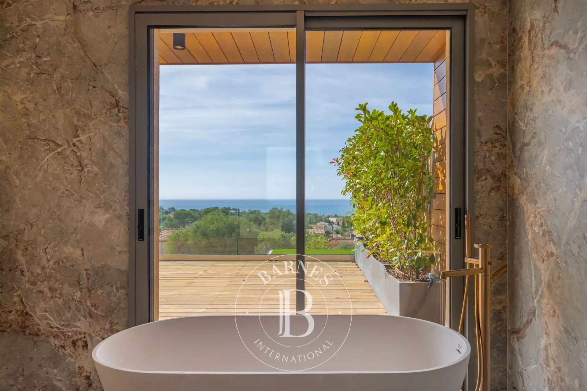 Villa Saint-Raphaël - picture 7