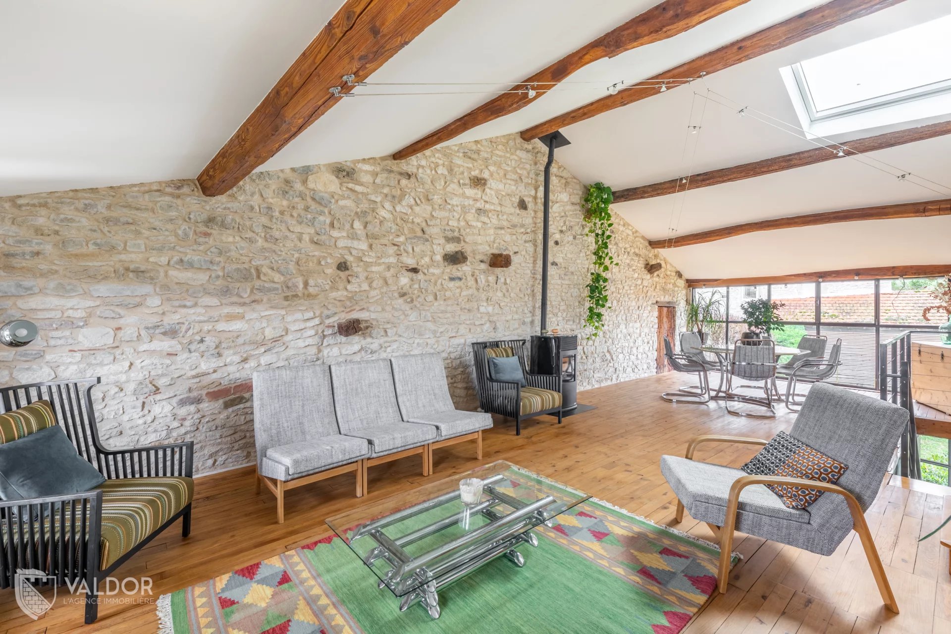 Appartement à Marcilly de type T6 de 232 m² avec parcelle de 1650 m²