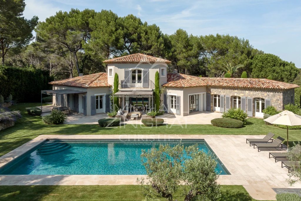 Villa for sale in Mougins — Modern Provençal Villa in Mougins | Prestigious Family Estate