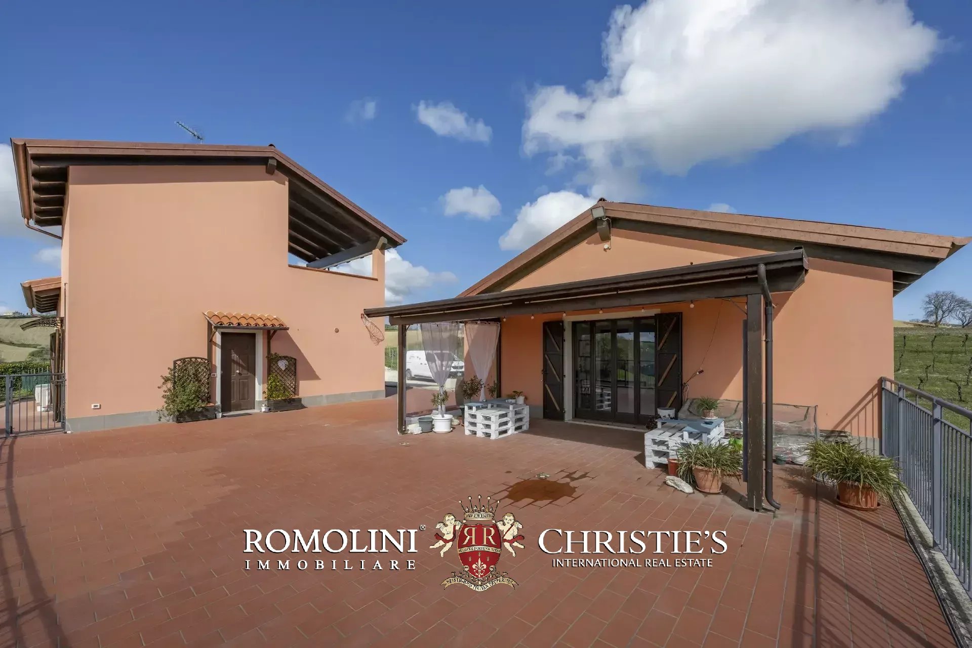 5 Bedroom Vineyard's Image 24