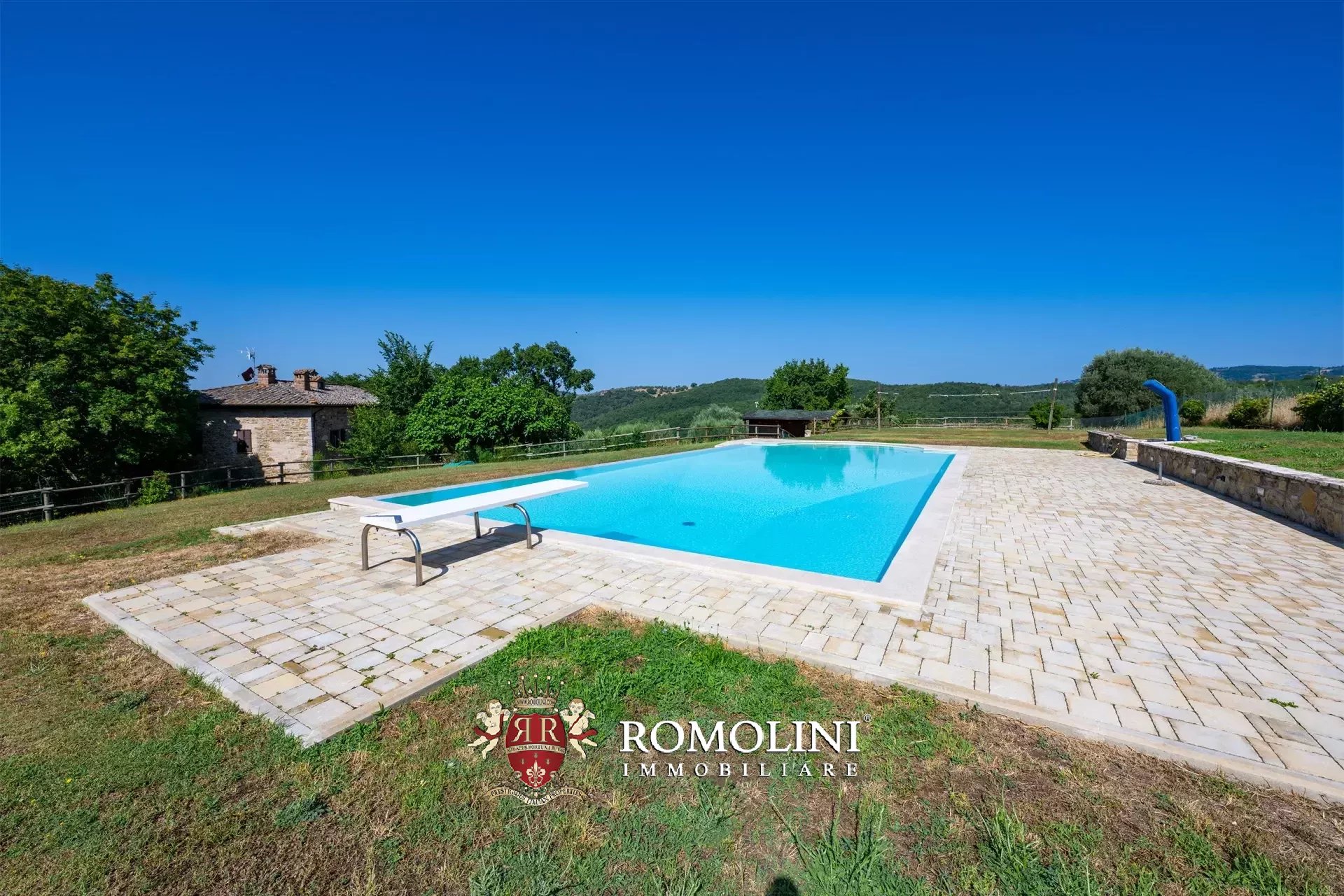 5 Bedroom Villa/Townhouse's Image 18