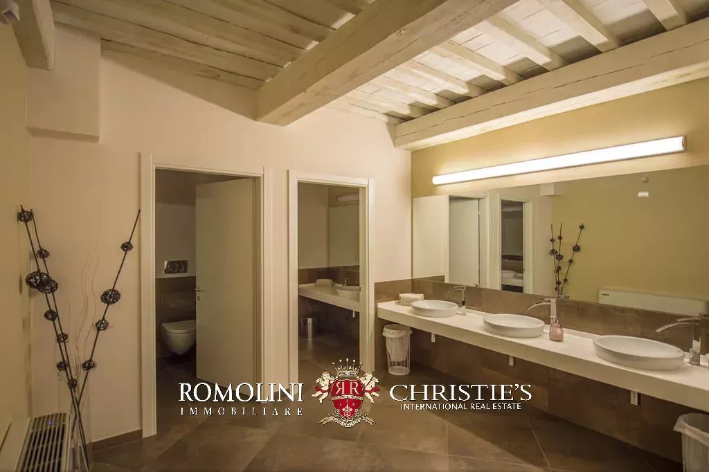 52 Bedroom Villa/Townhouse's Image 23