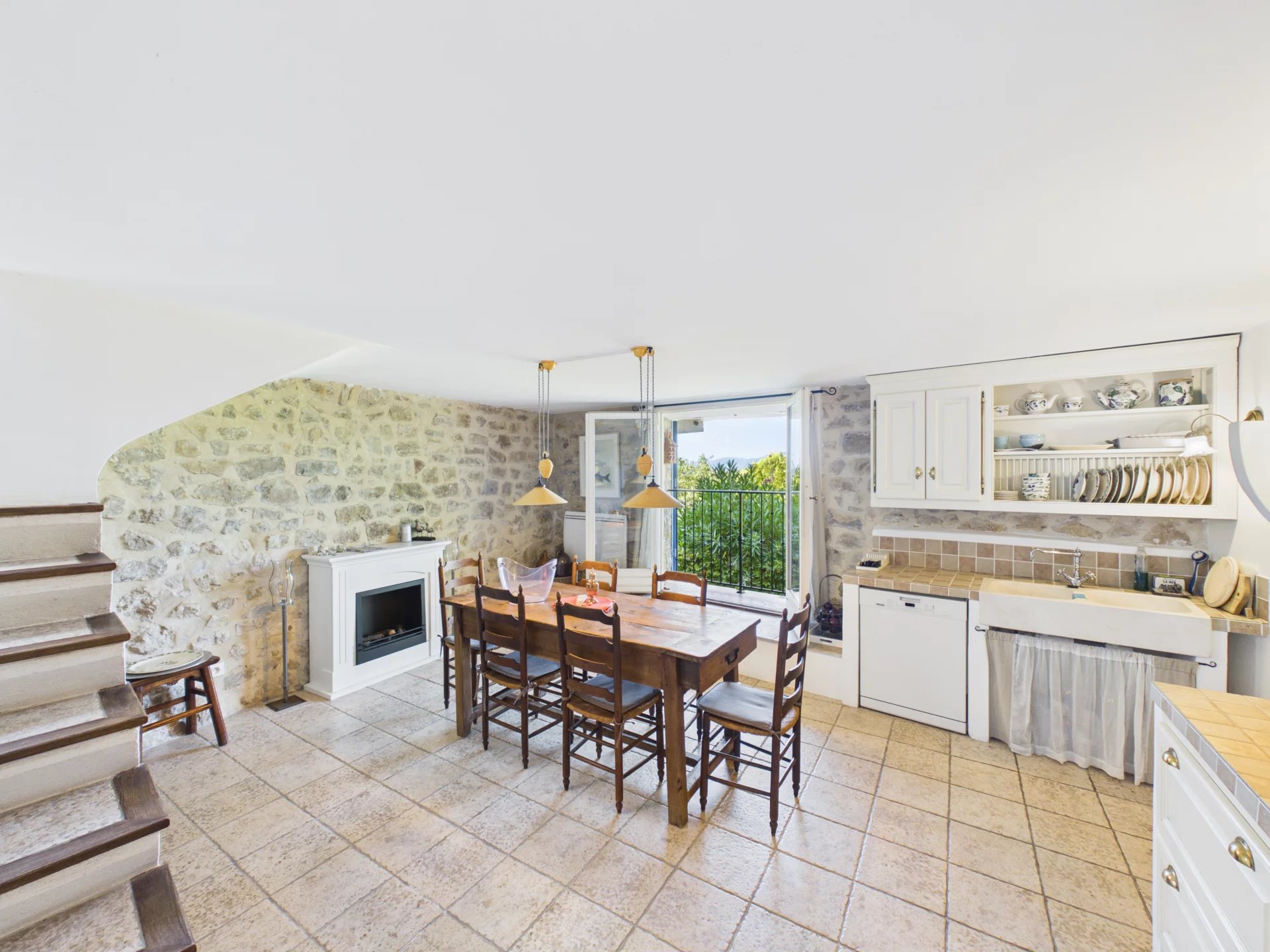 Charming village house with terraces and view - Montauroux