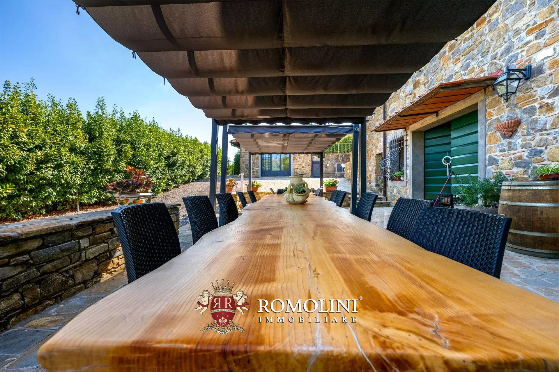 3 Bedroom Vineyard's Image 9