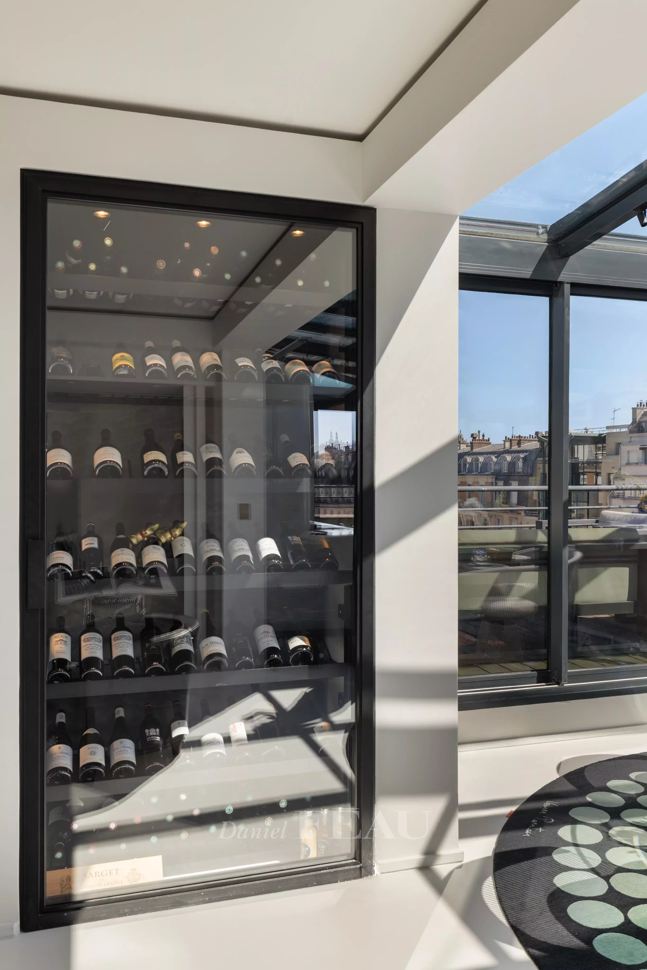 Sale Apartment Paris 8th
