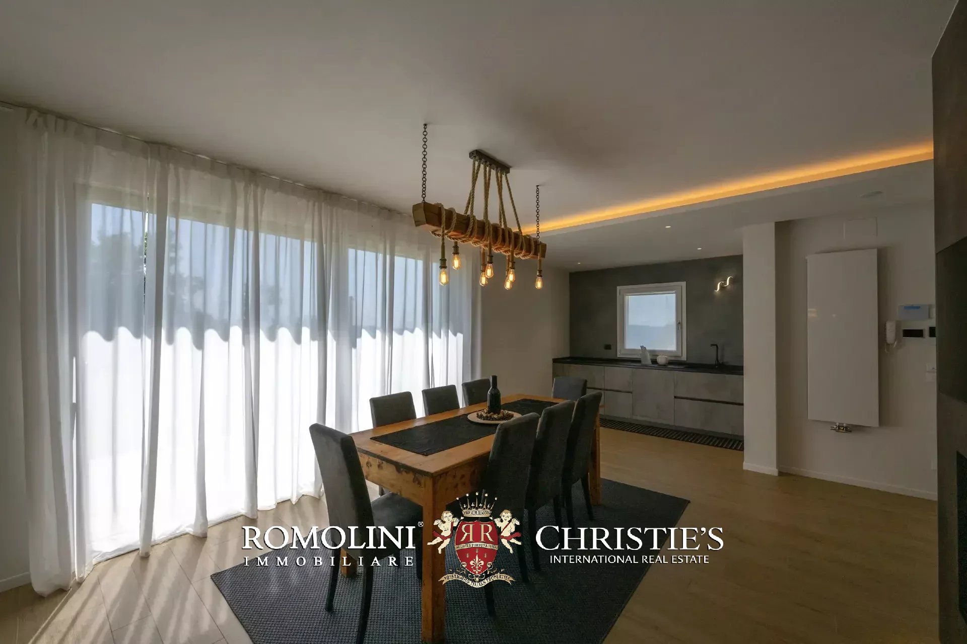 3 Bedroom Villa/Townhouse's Image 25