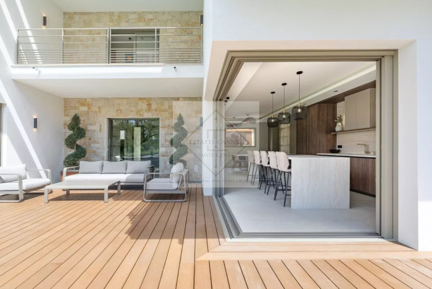 Grande villa d’exception à Mougins avec piscine, vue panoramique et deux maisons indépendantes — photo 26