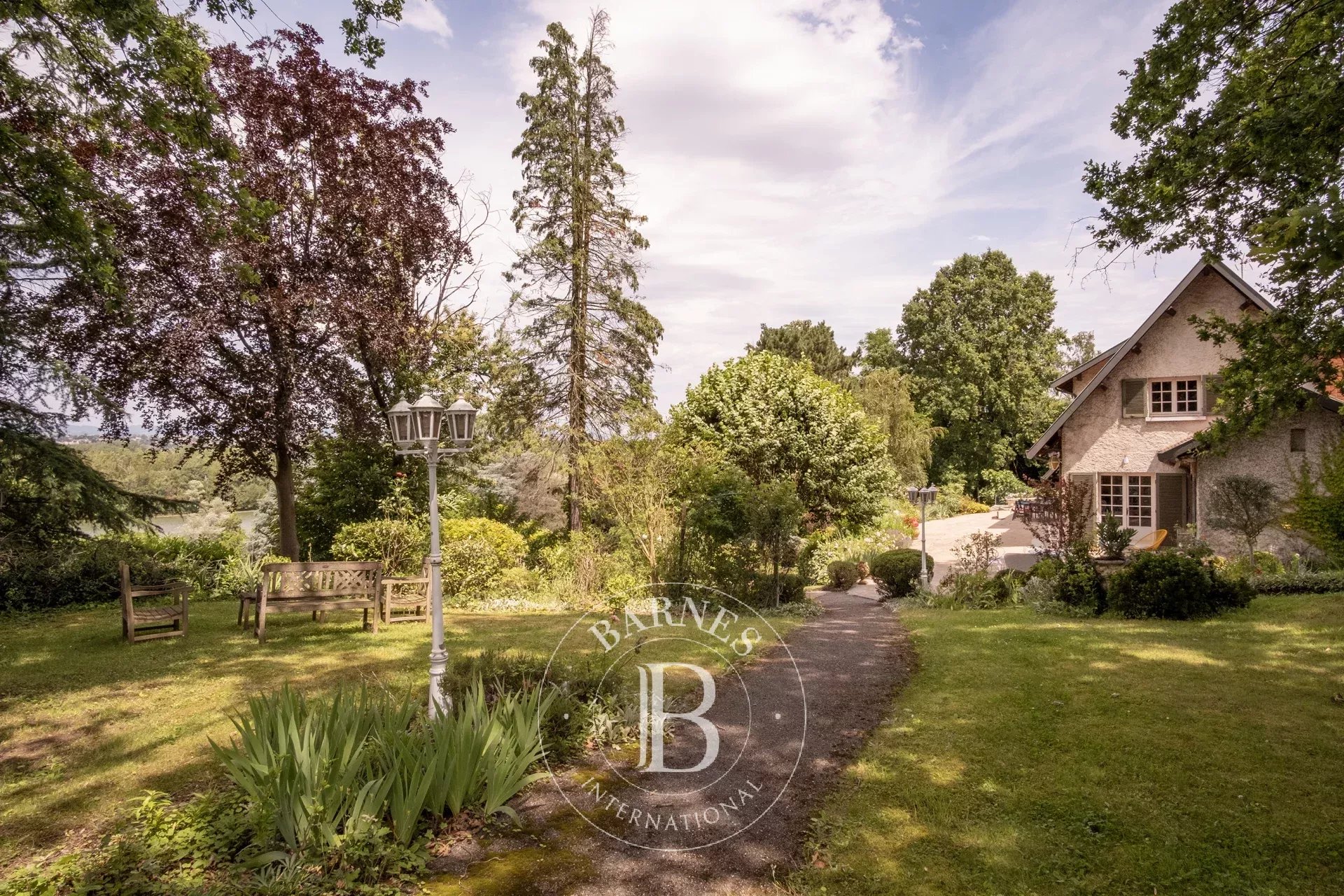 Maison Saint-Bernard  -  ref 84700993 (picture 1)