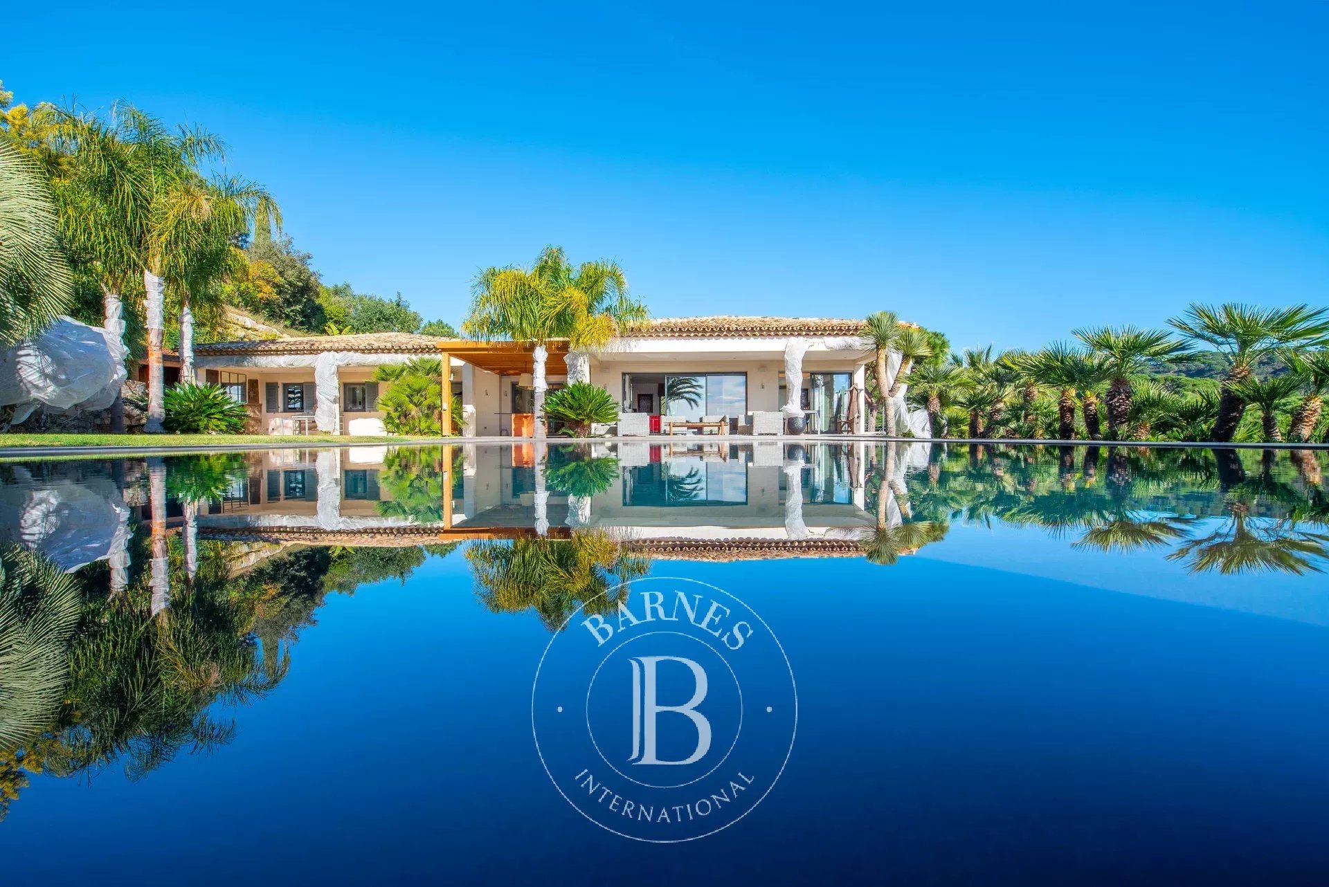 LA CROIX-VALMER - GIGARO - LUXURIOUS PROPERTY - 5 BEDROOMS - SEA VIEW