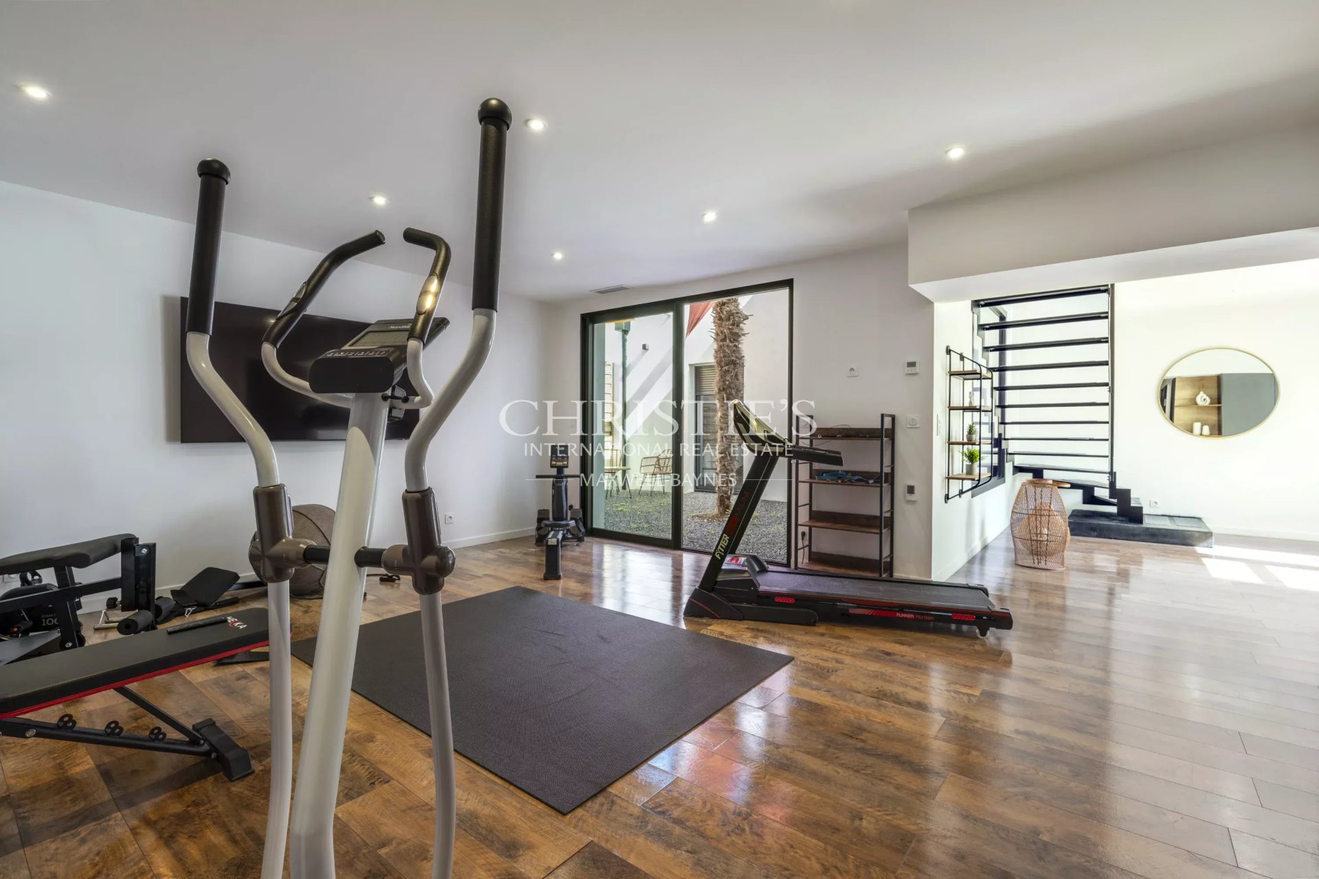 5 Bedroom Villa/Townhouse's Image 13