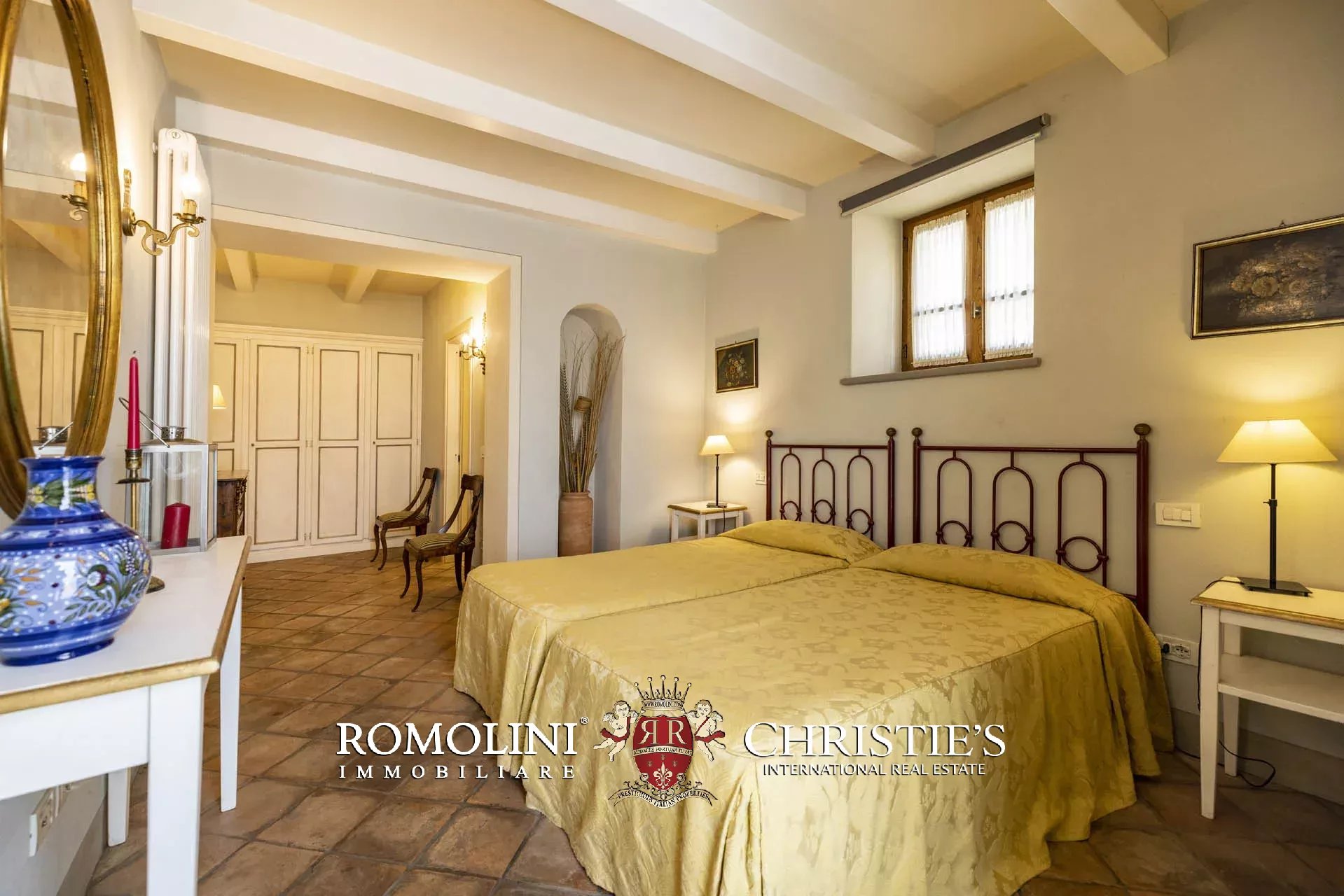 6 Bedroom Villa/Townhouse's Image 65