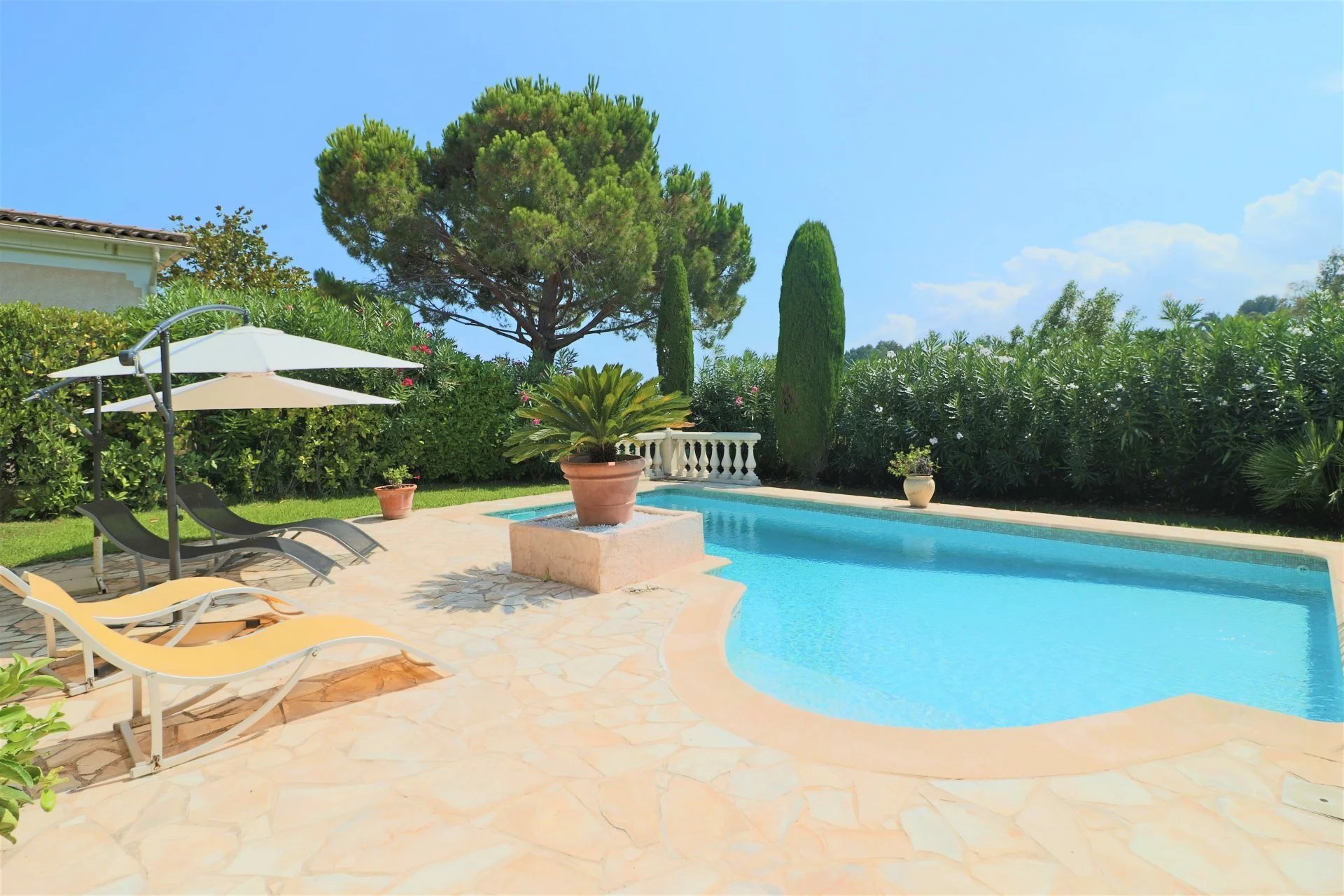 Sale Villa Villeneuve-Loubet Hauts de Vaugrenier