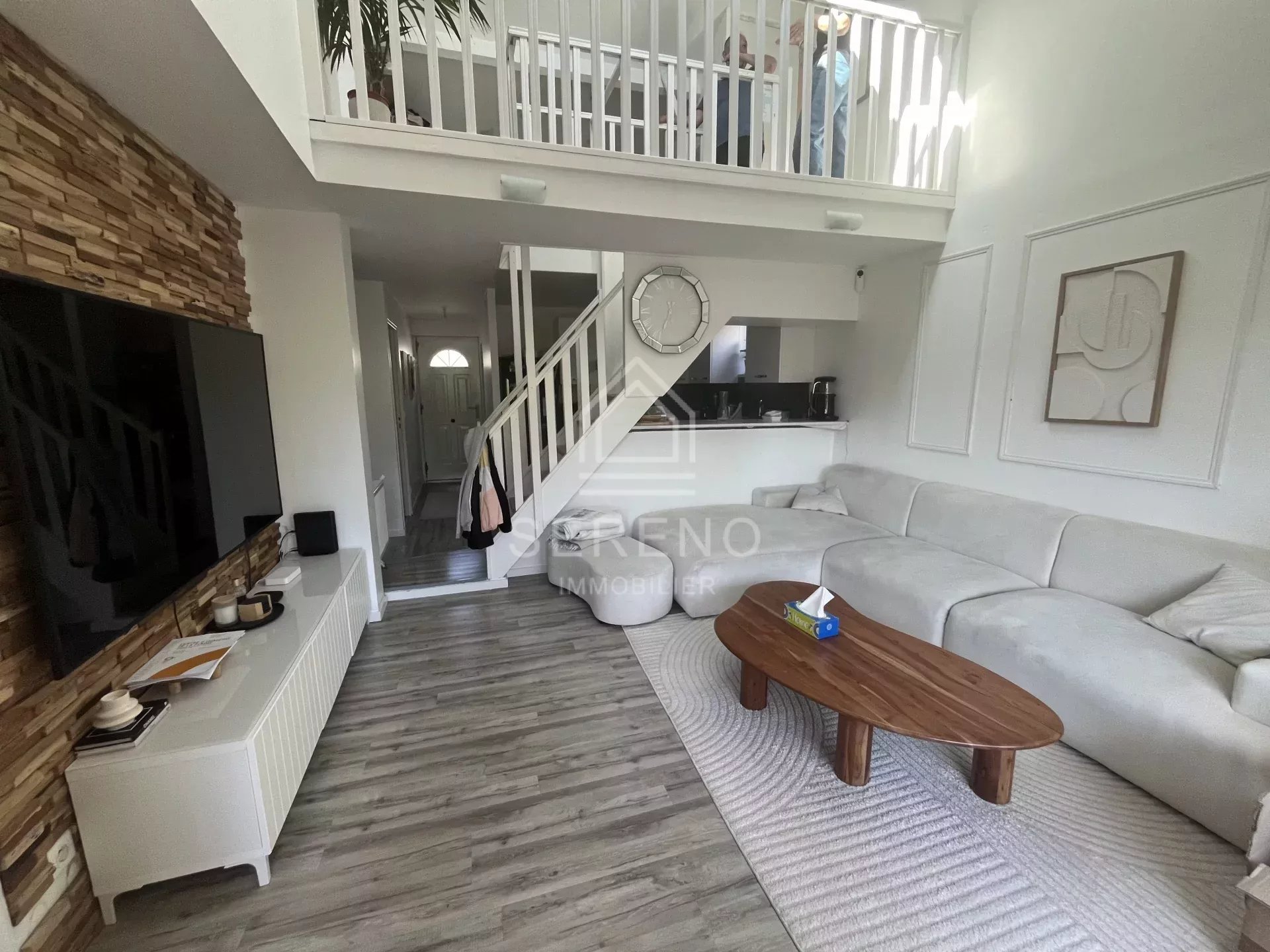 Agence immobilière de 