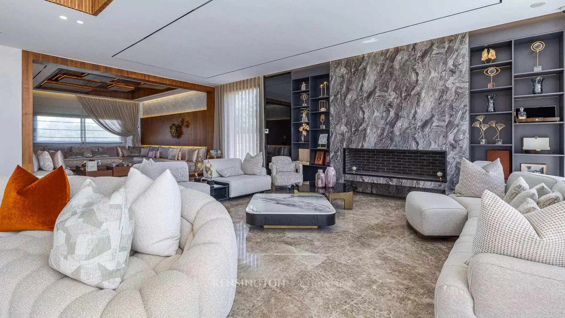 5 Bedroom Villa/Townhouse's Image 4