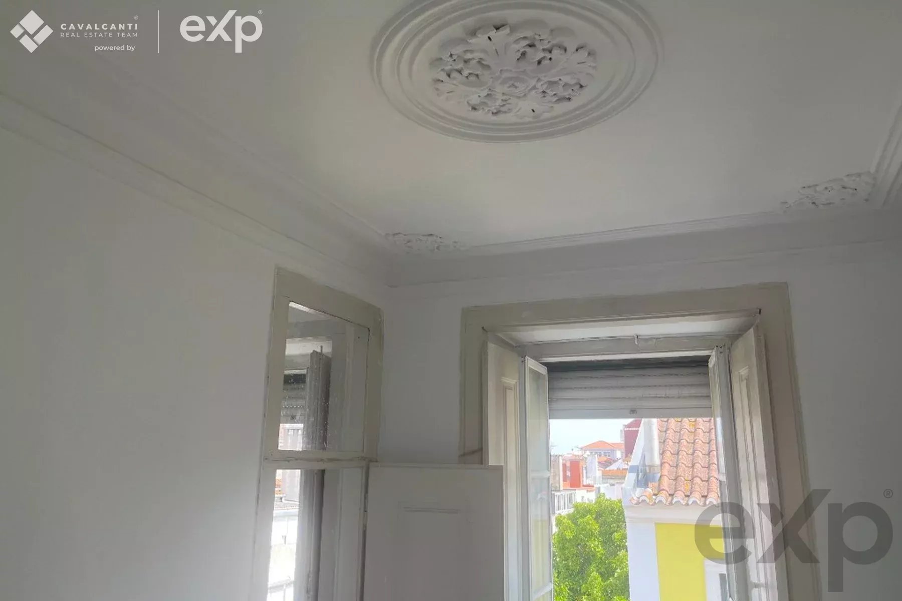 T2 WITH TEJO VIEW IN GRAÇA | AUTHENTIC CHARM IN THE HEART OF LISBON 87114945 image 26