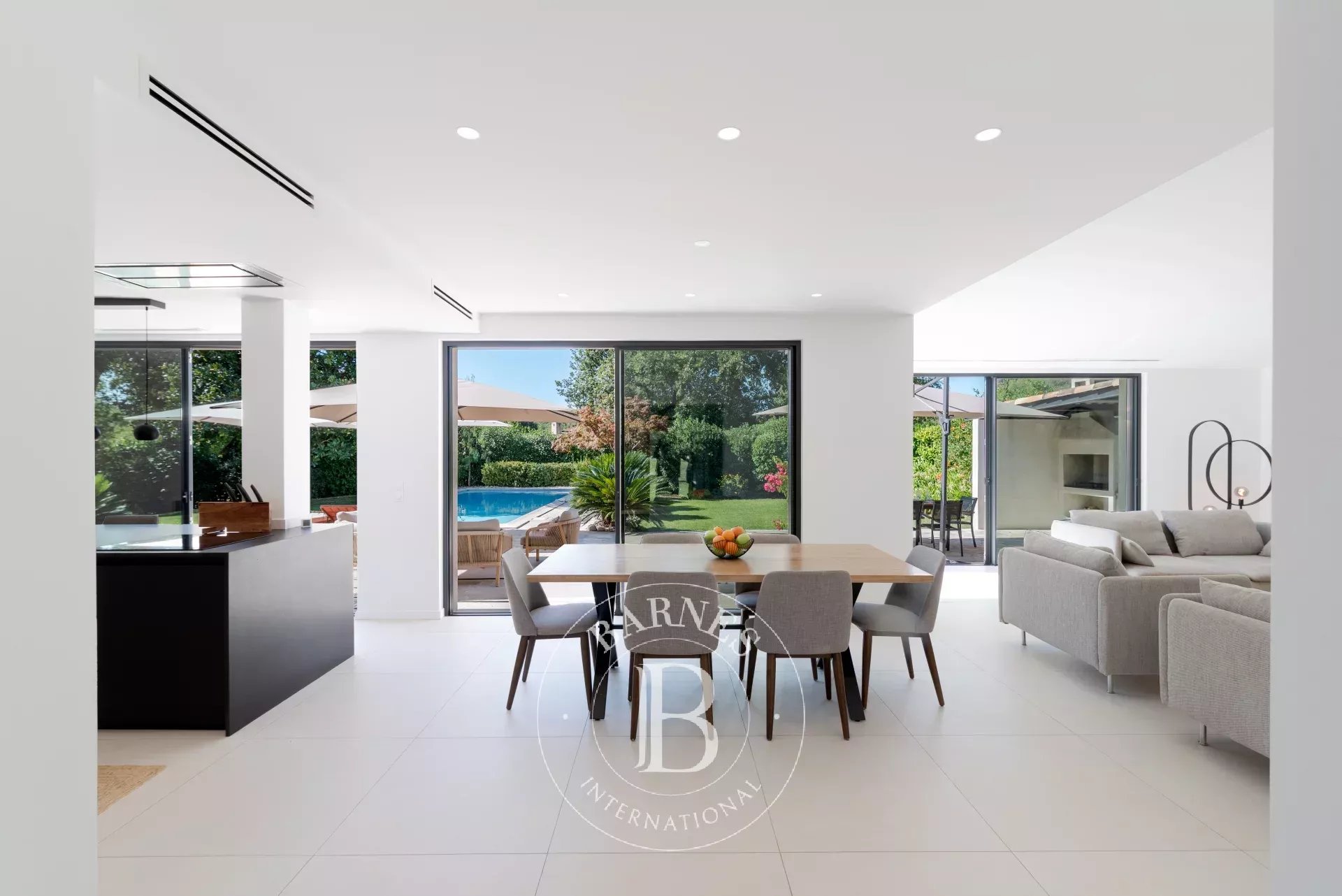 Villa Roquefort-les-Pins - picture 10