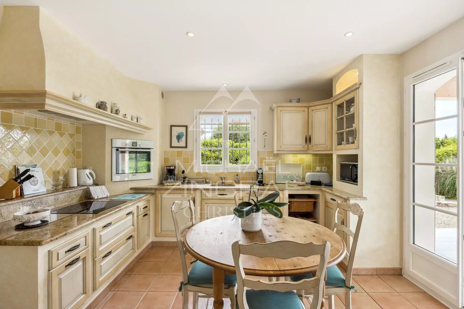 4 Bedroom Villa/Townhouse's Image 7