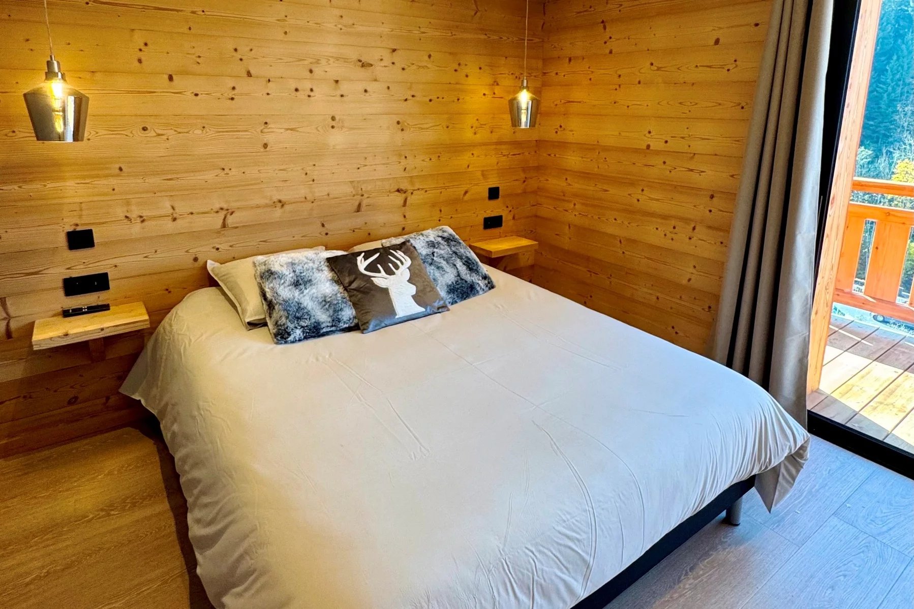 Photo of MORZINE– Brand new 6-bedroom luxury chalet