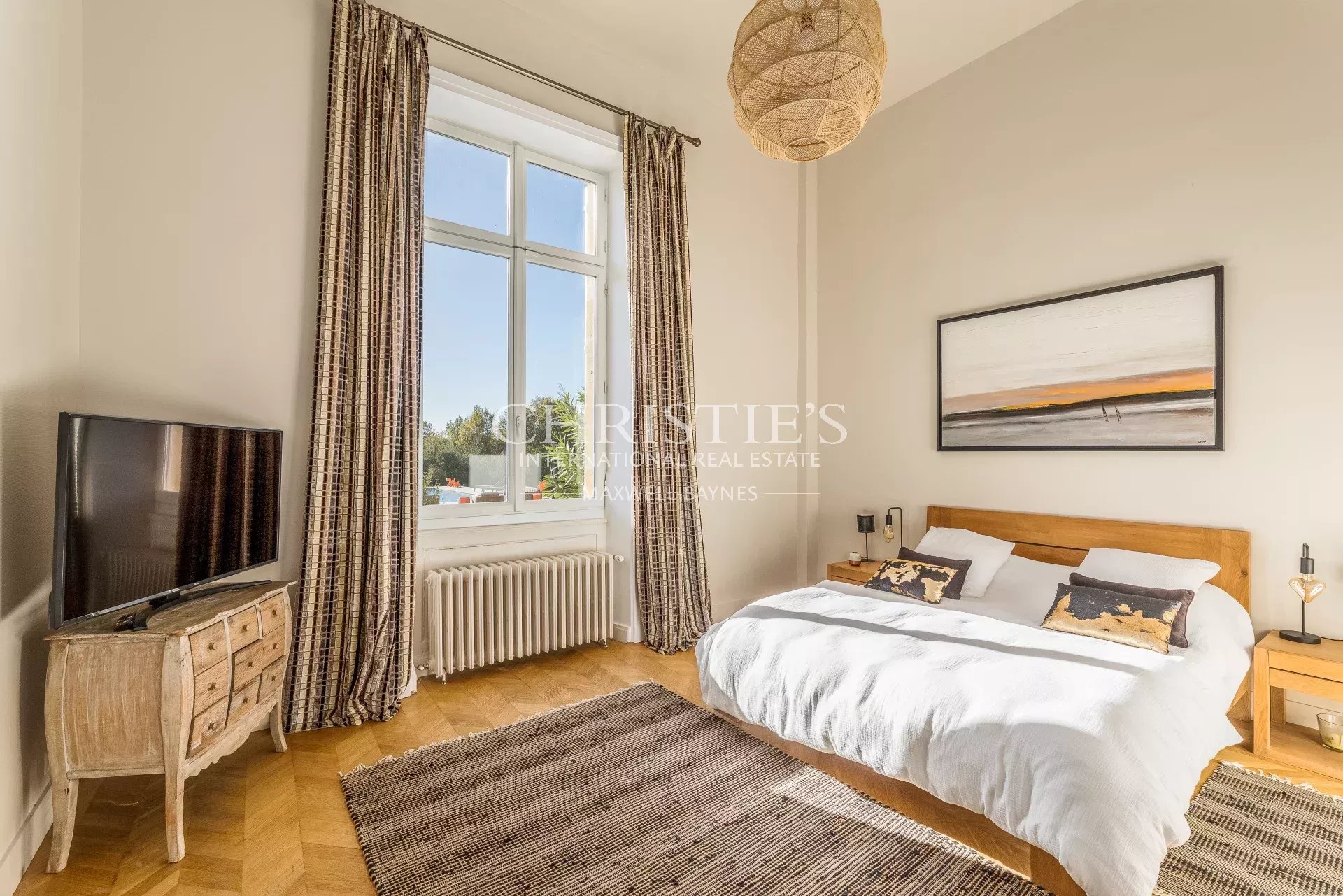 6 Bedroom Villa/Townhouse's Image 17