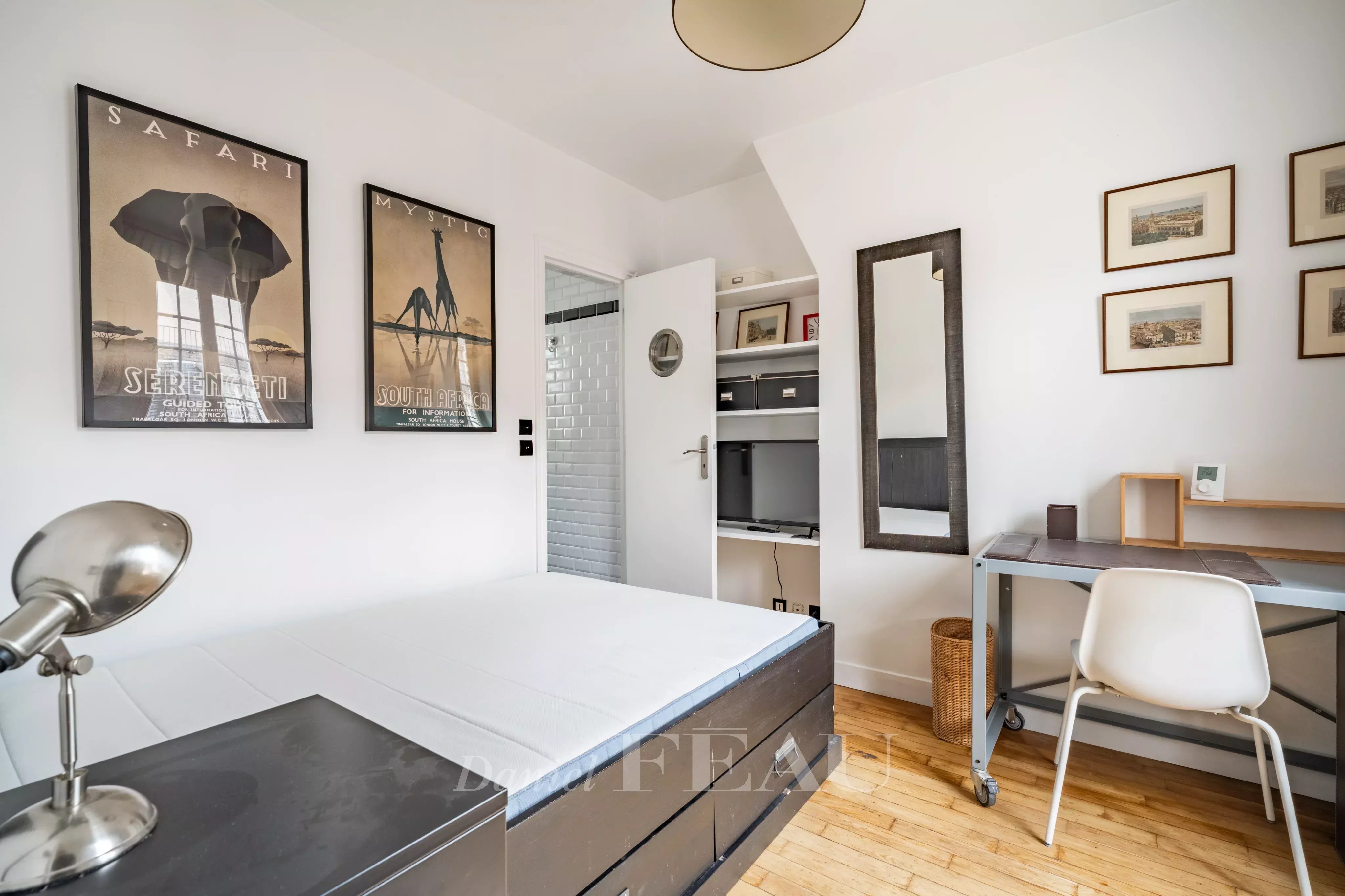 Sale Apartment Paris 16th