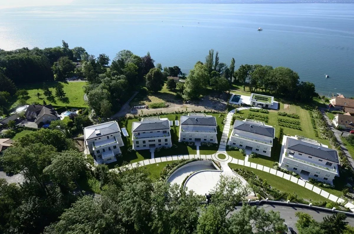 Exceptional waterfront apartment — photo 1