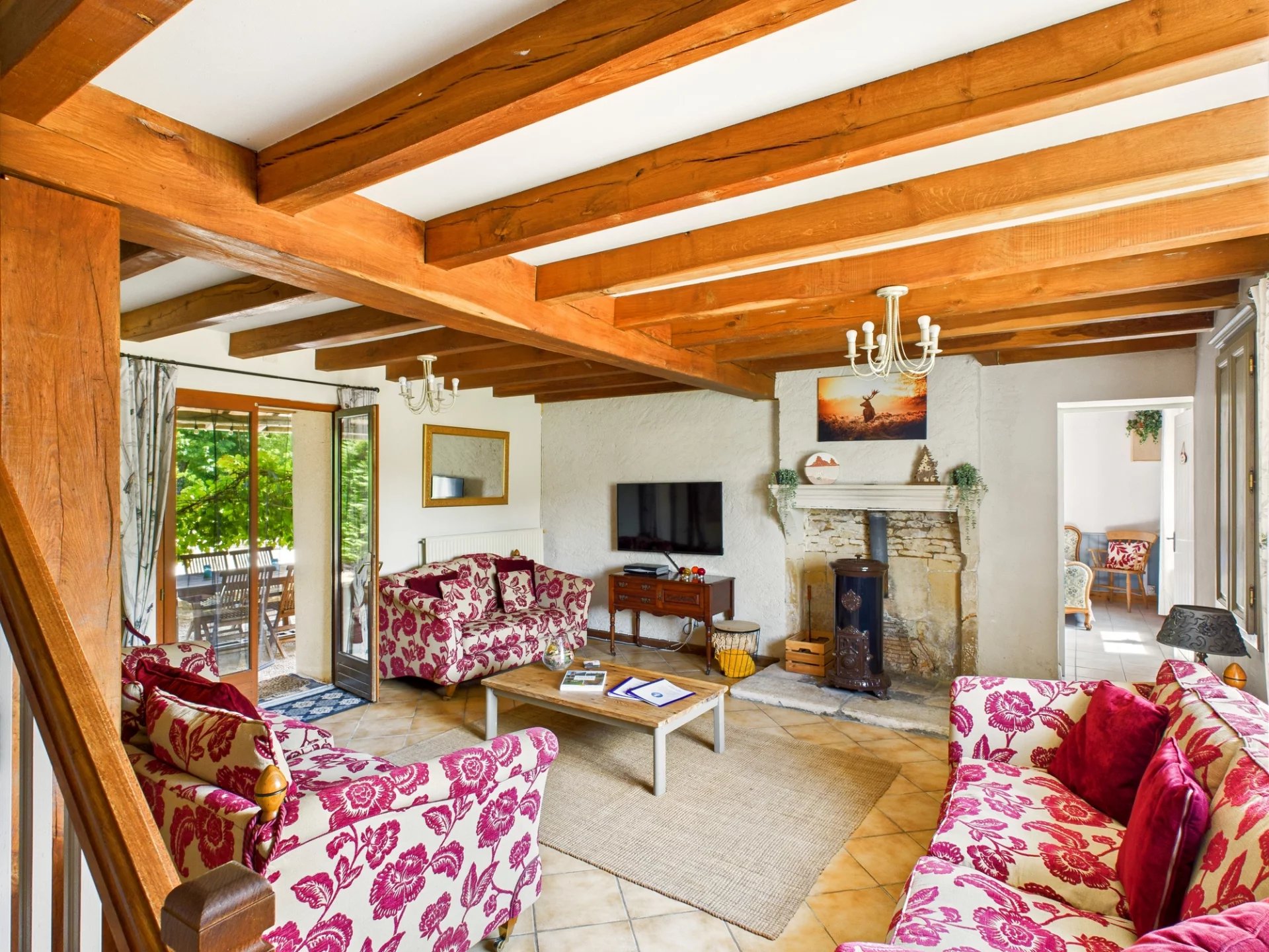 House in Chaunay - Image 4