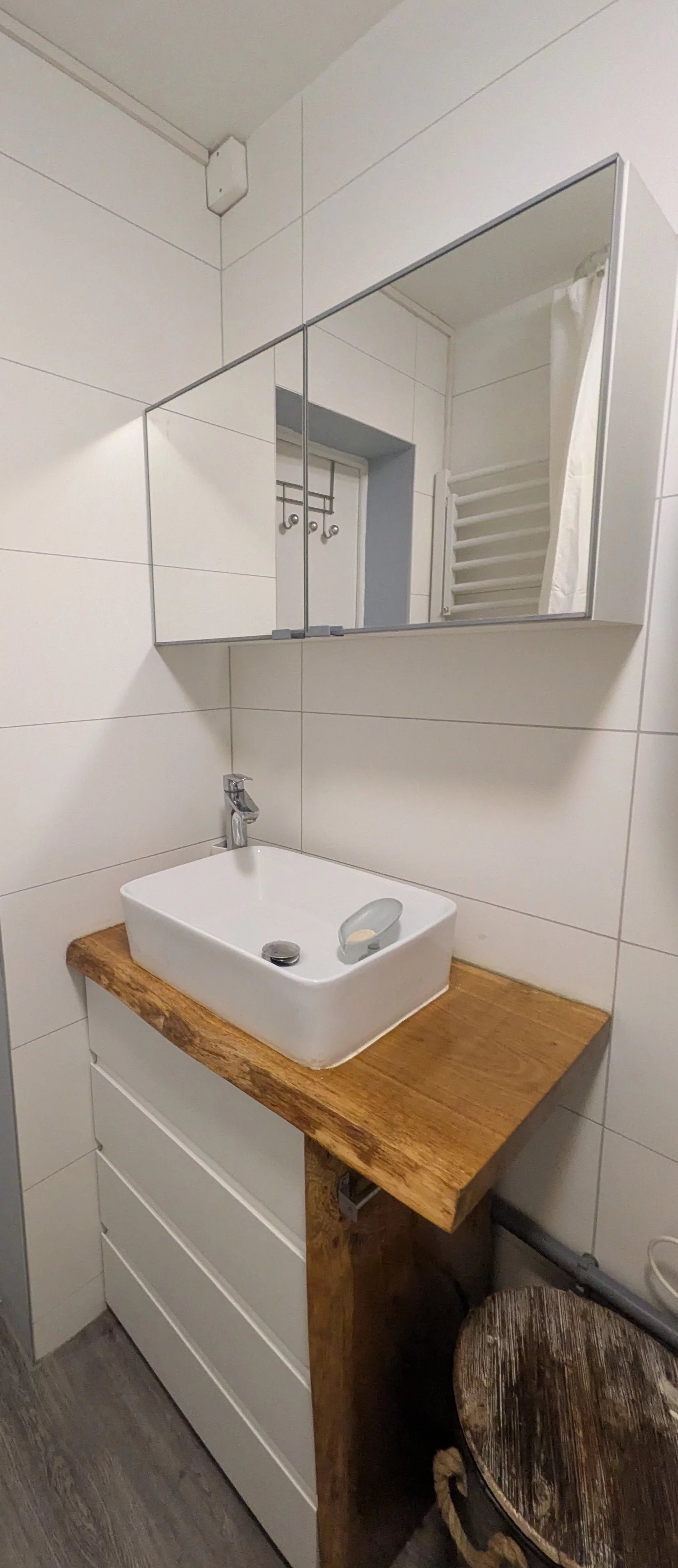 EXCLUSIVITÉ - CHARMANT T2 RÉNOVÉ ET MEUBLÉ — photo 8
