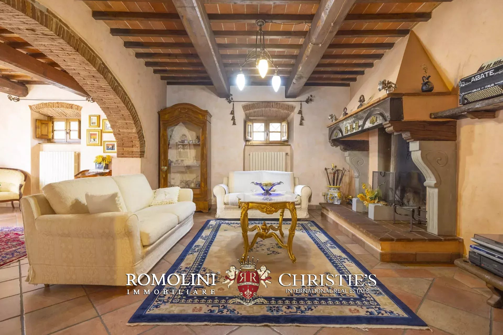 5 Bedroom Villa/Townhouse's Image 41