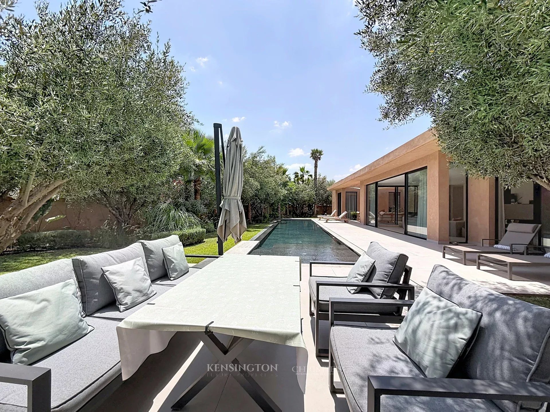 3 Bedroom Villa/Townhouse's Image 11