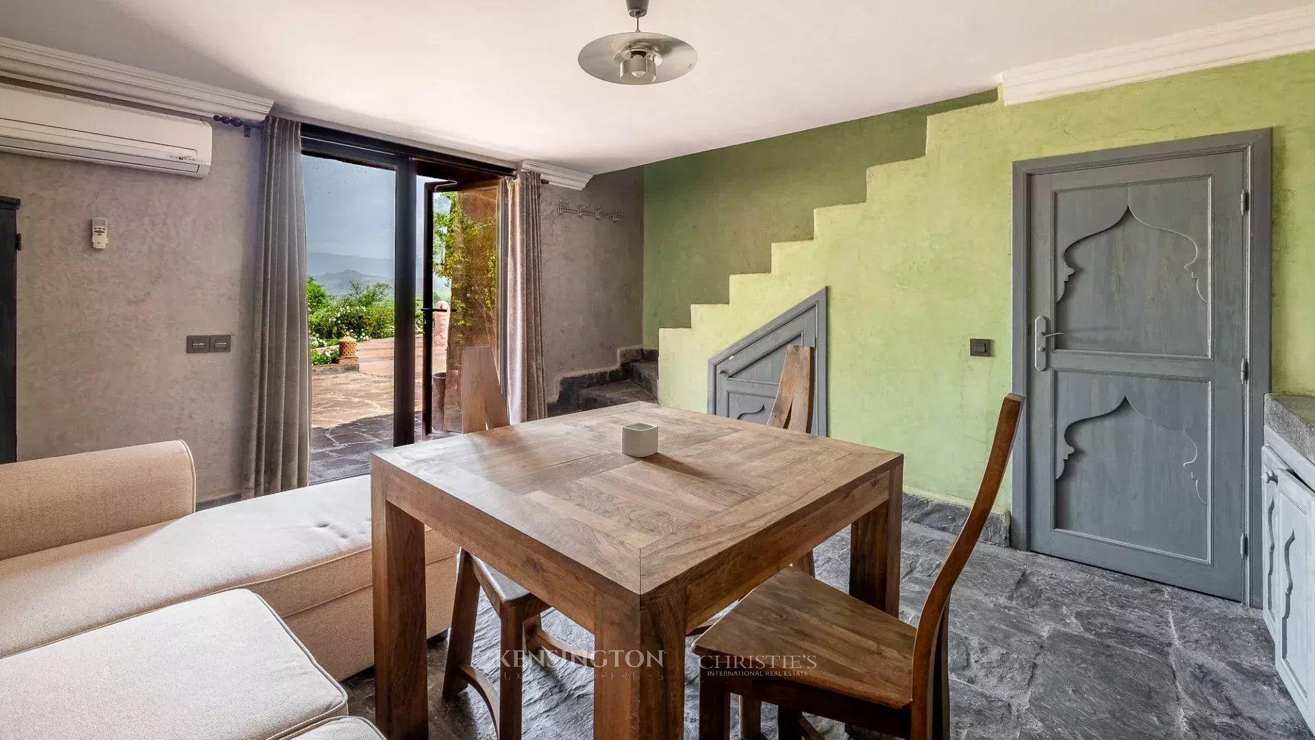 9 Bedroom Villa/Townhouse's Image 65