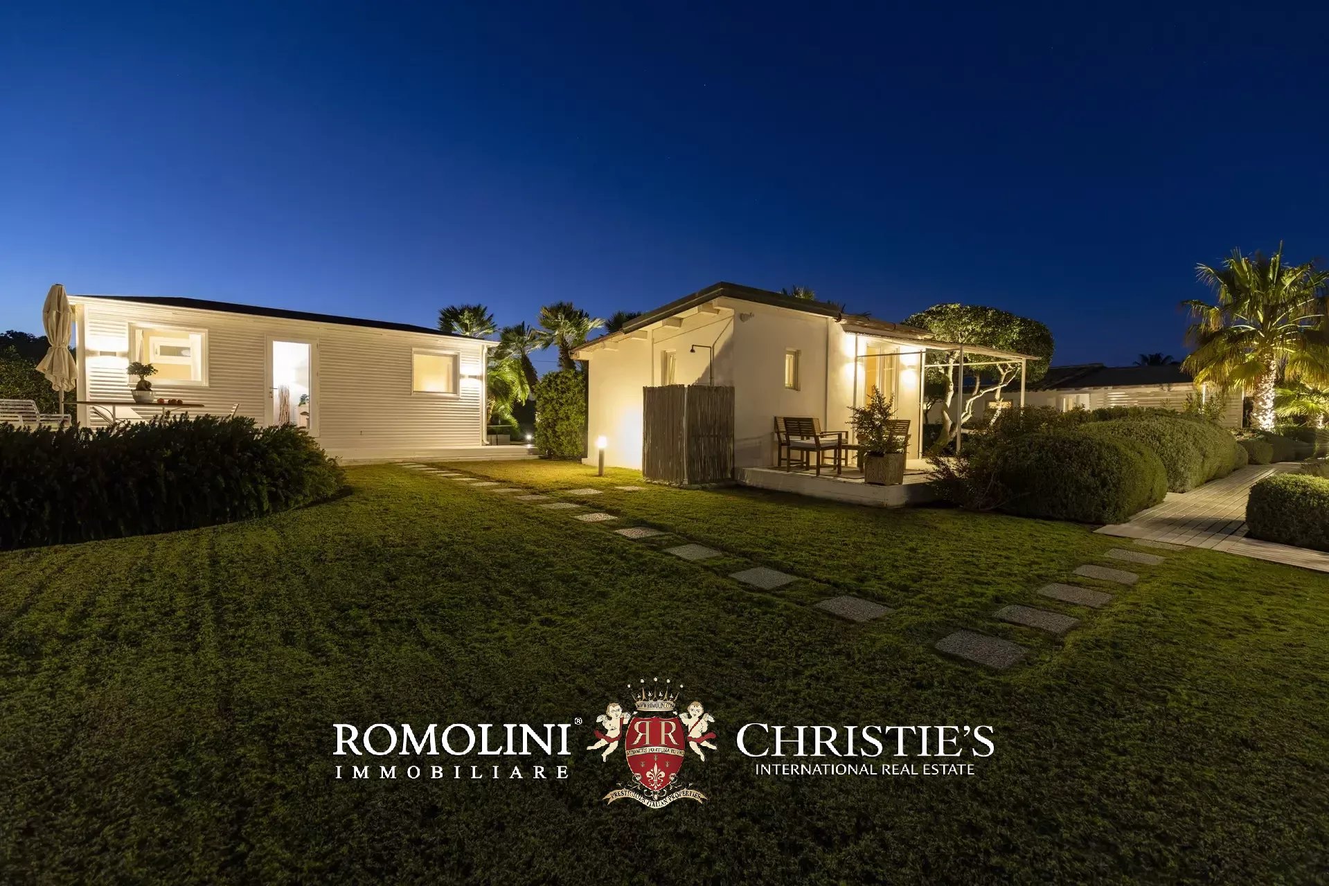 4 Bedroom Villa/Townhouse's Image 27