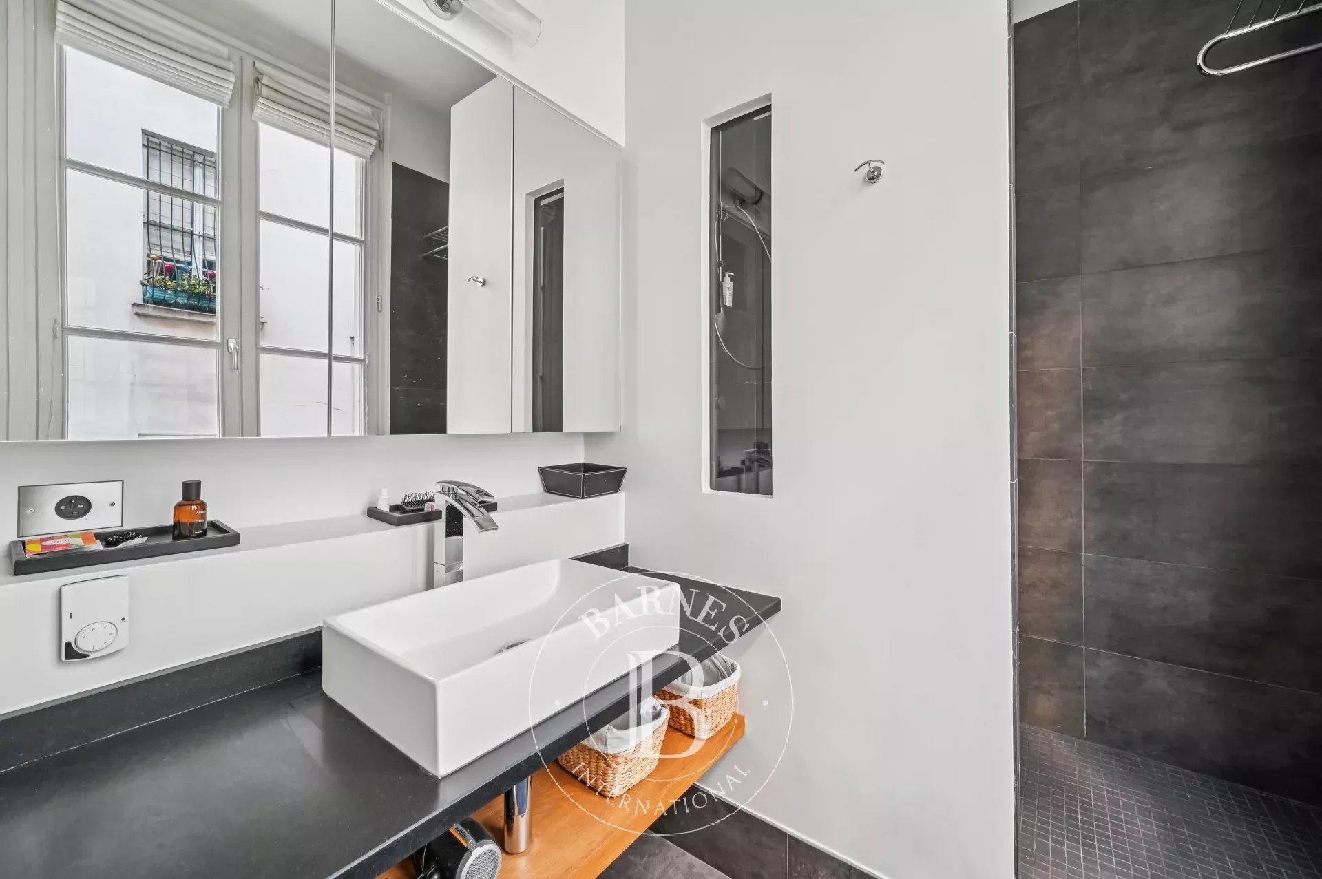 Daire Paris 6ème - picture 11