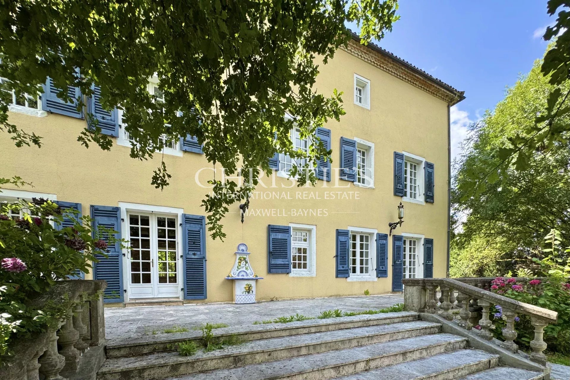 18 Bedroom Villa/Townhouse's Image 12