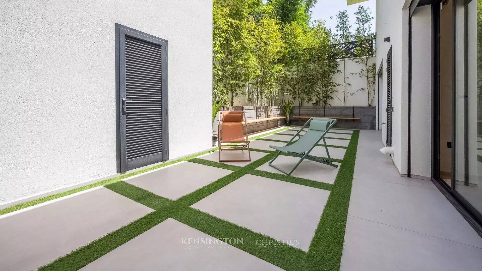 8 Bedroom Villa/Townhouse's Image 52