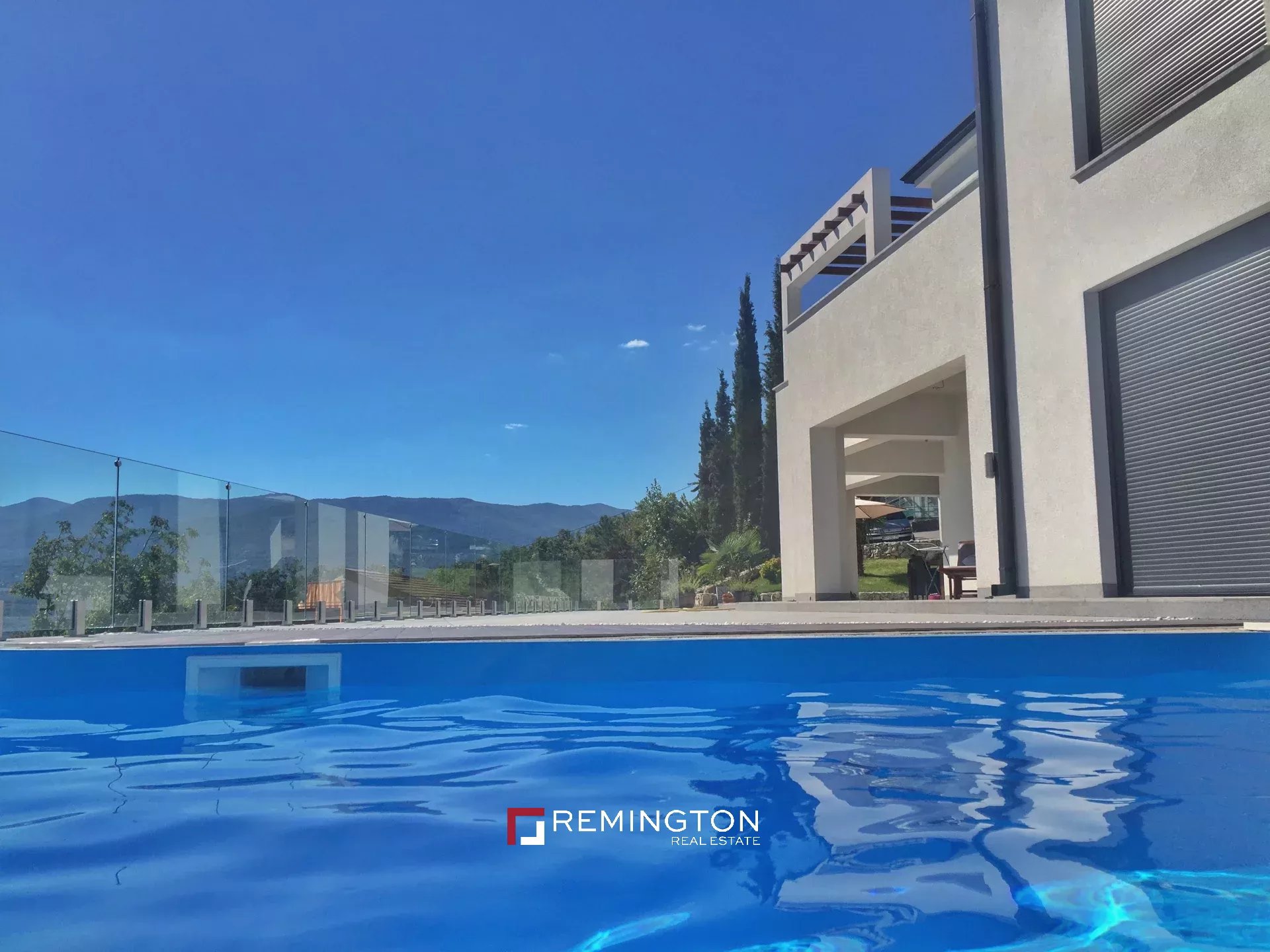 6 Bedroom Villa/Townhouse's Image 28